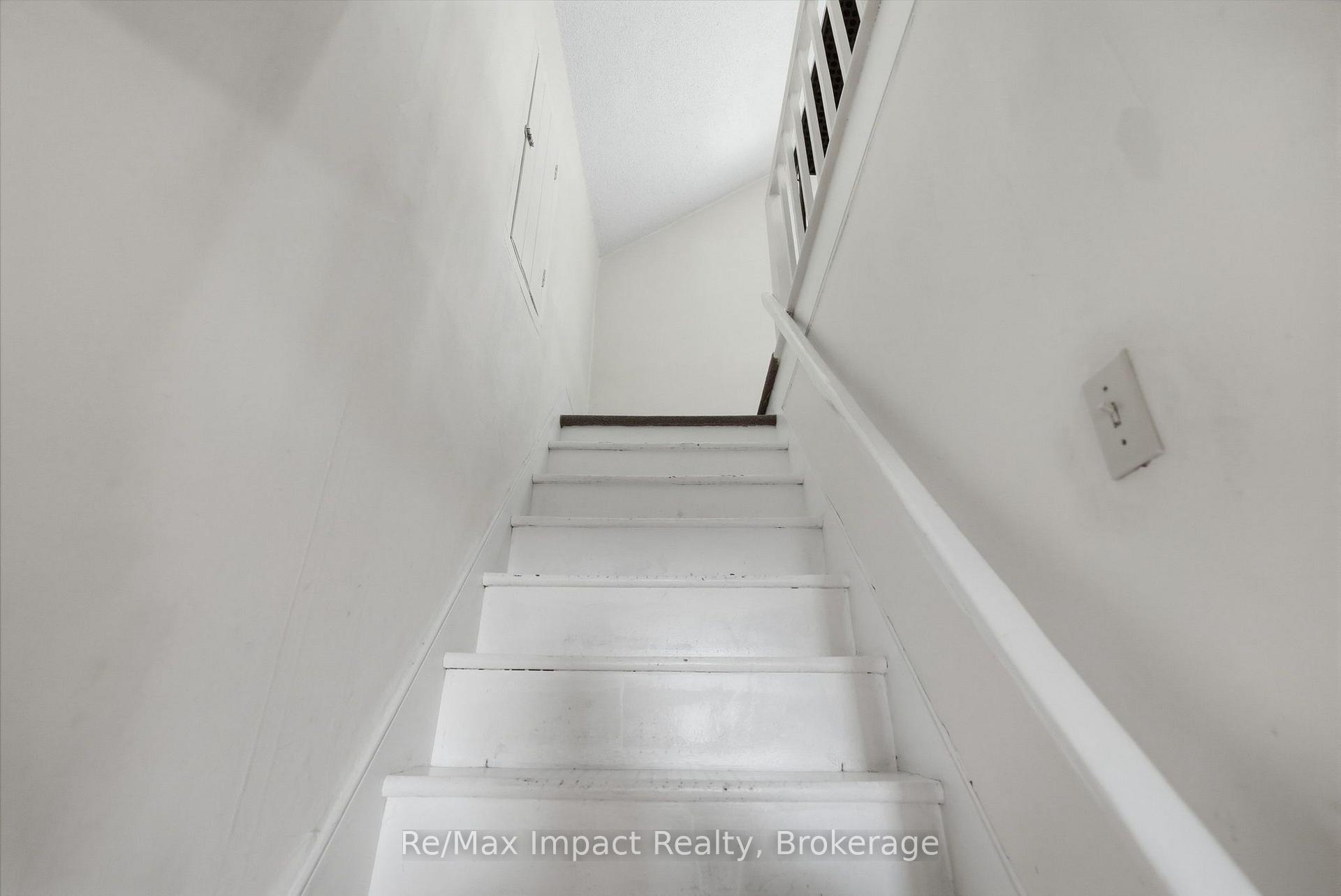 Photo 38 of 43 Park Road S, Oshawa, O'Neill — HOMEH