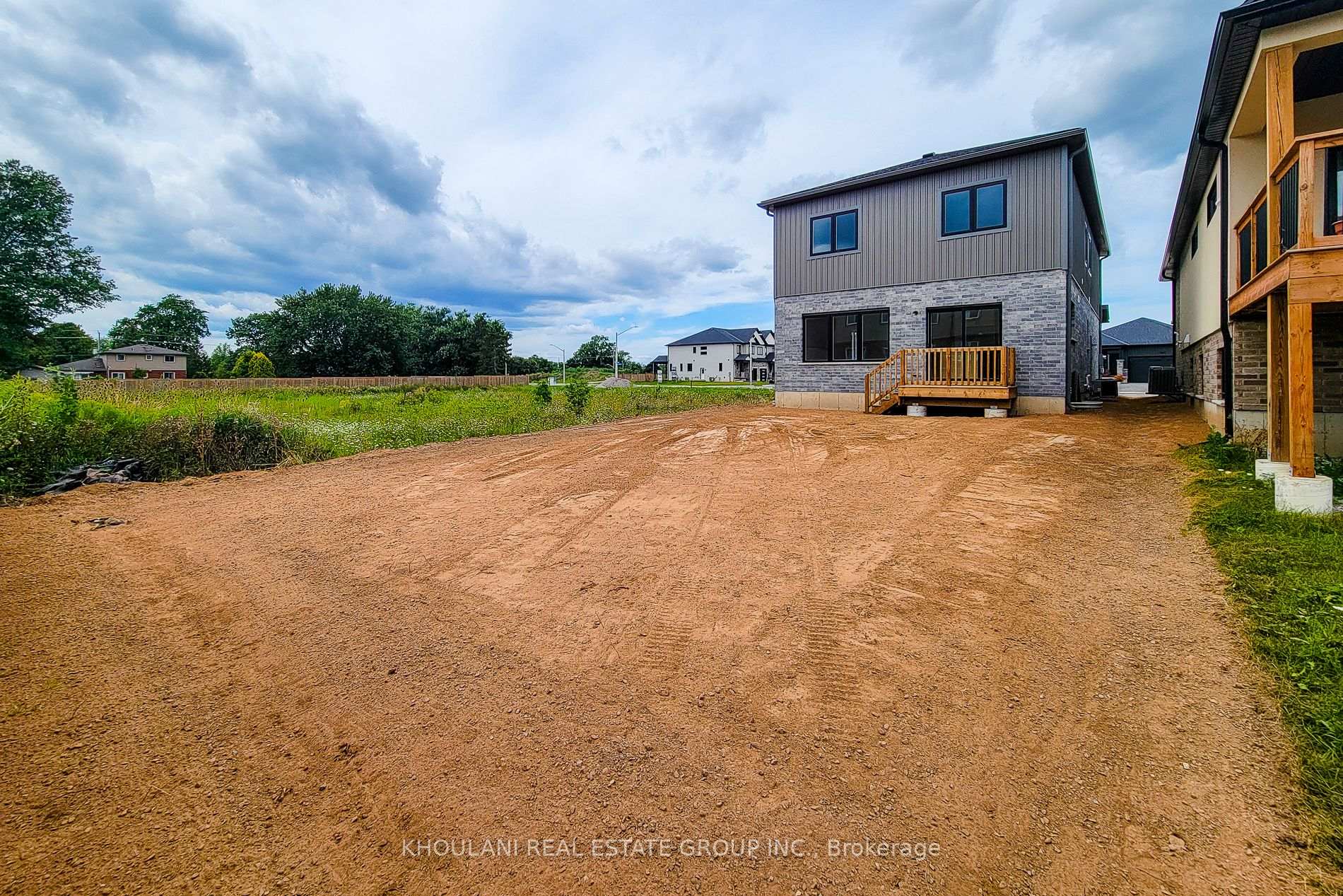 Photo 9 of 8898 Angie Drive, Niagara Falls, Forestview — HOMEH