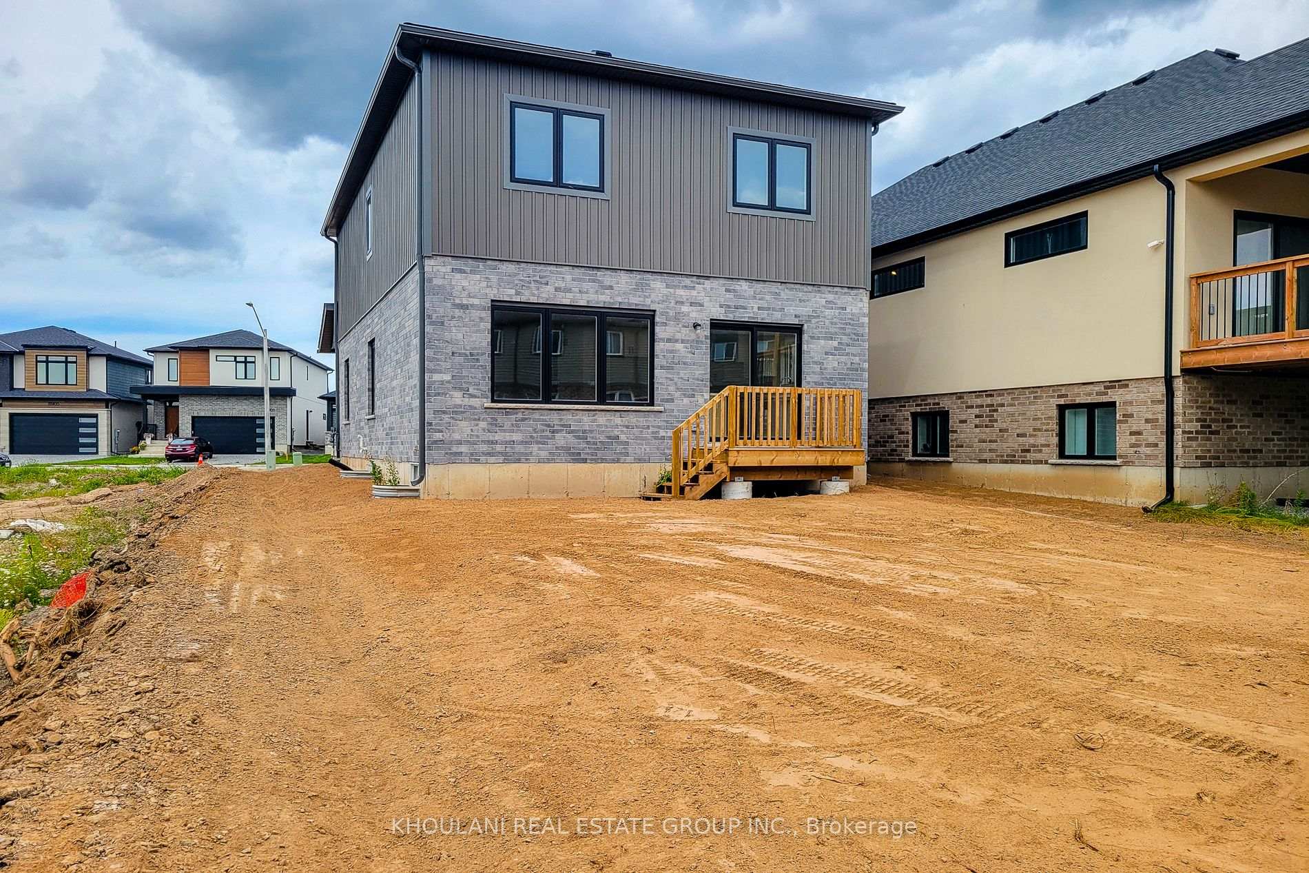 Photo 11 of 8898 Angie Drive, Niagara Falls, Forestview — HOMEH
