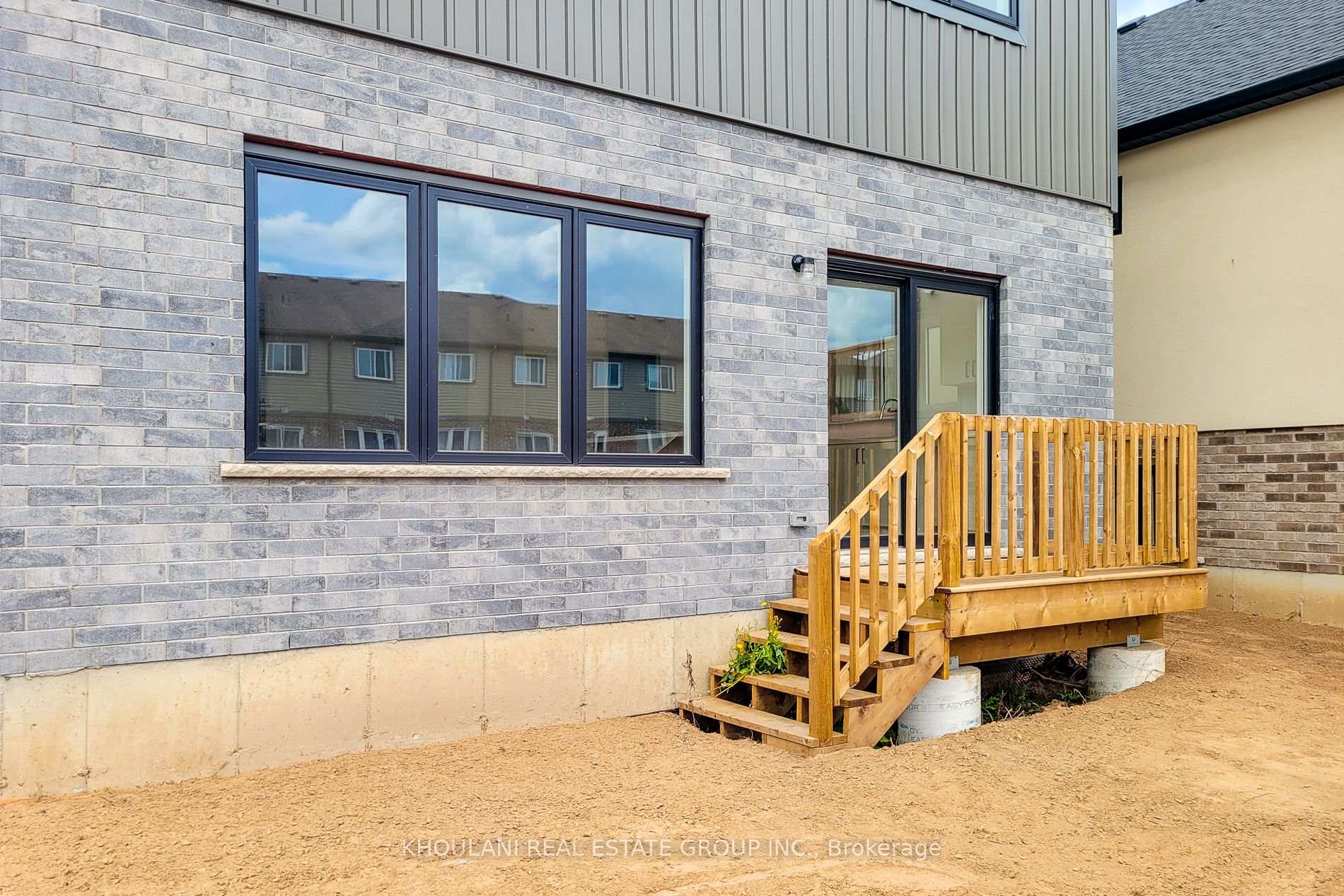 Photo 13 of 8898 Angie Drive, Niagara Falls, Forestview — HOMEH
