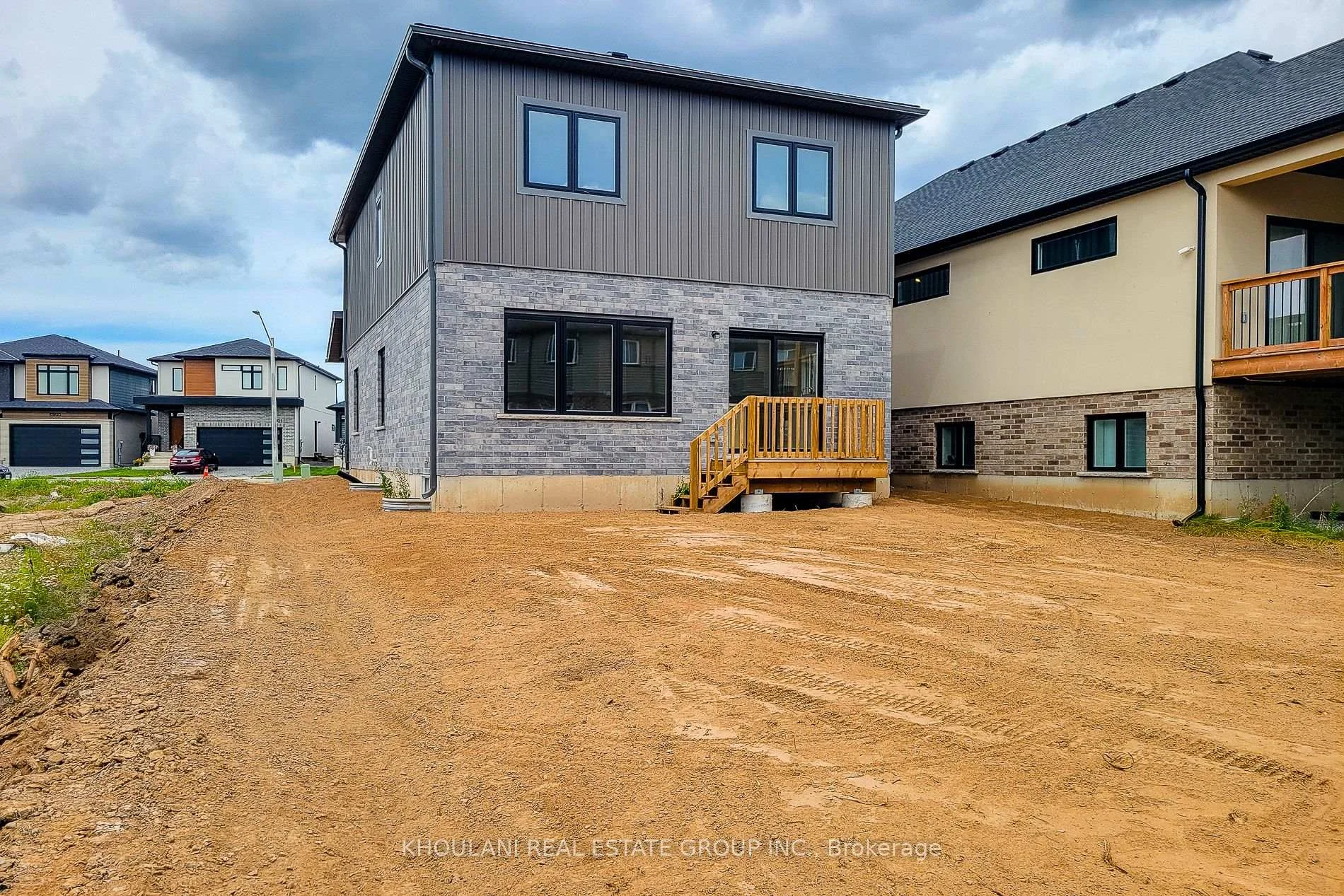 Photo 8 of 8898 Angie Drive, Niagara Falls, Forestview — HOMEH