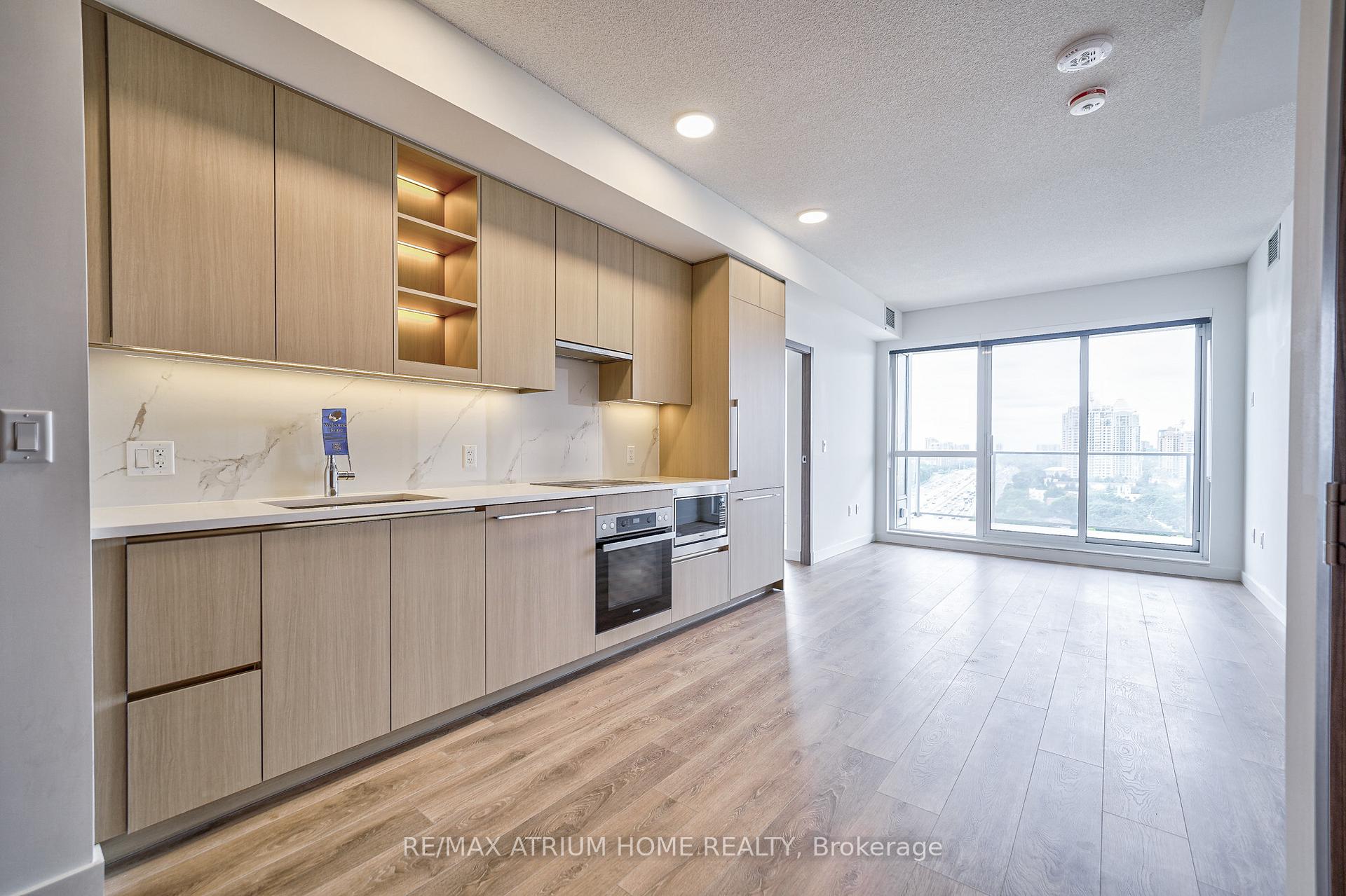 Photo 3 of Unit 2005, 25 McMahon Drive W, North York, Bayview Village — HOMEH
