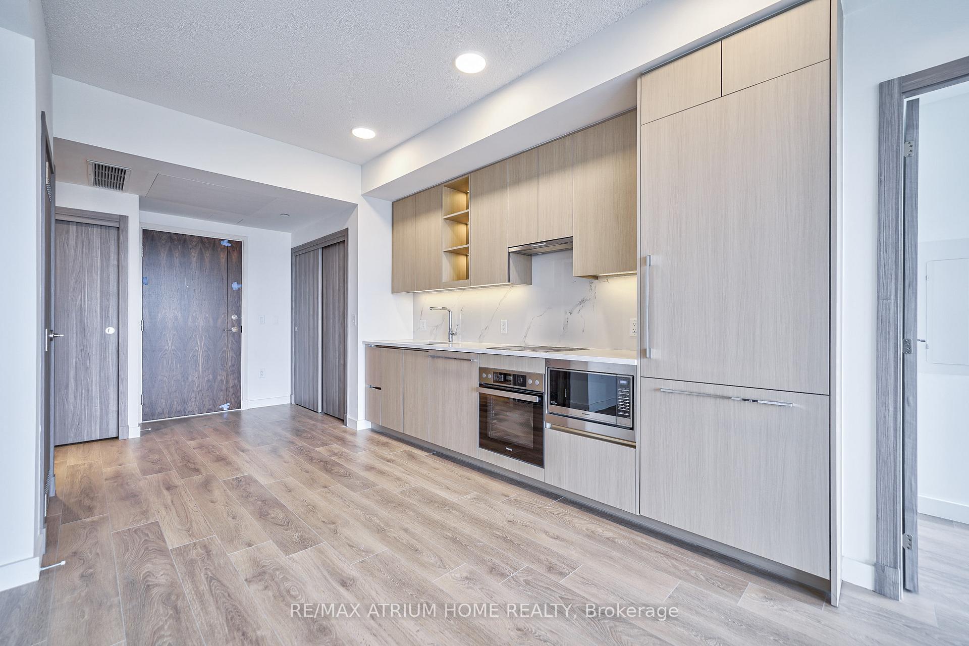 Photo 10 of Unit 2005, 25 McMahon Drive W, North York, Bayview Village — HOMEH