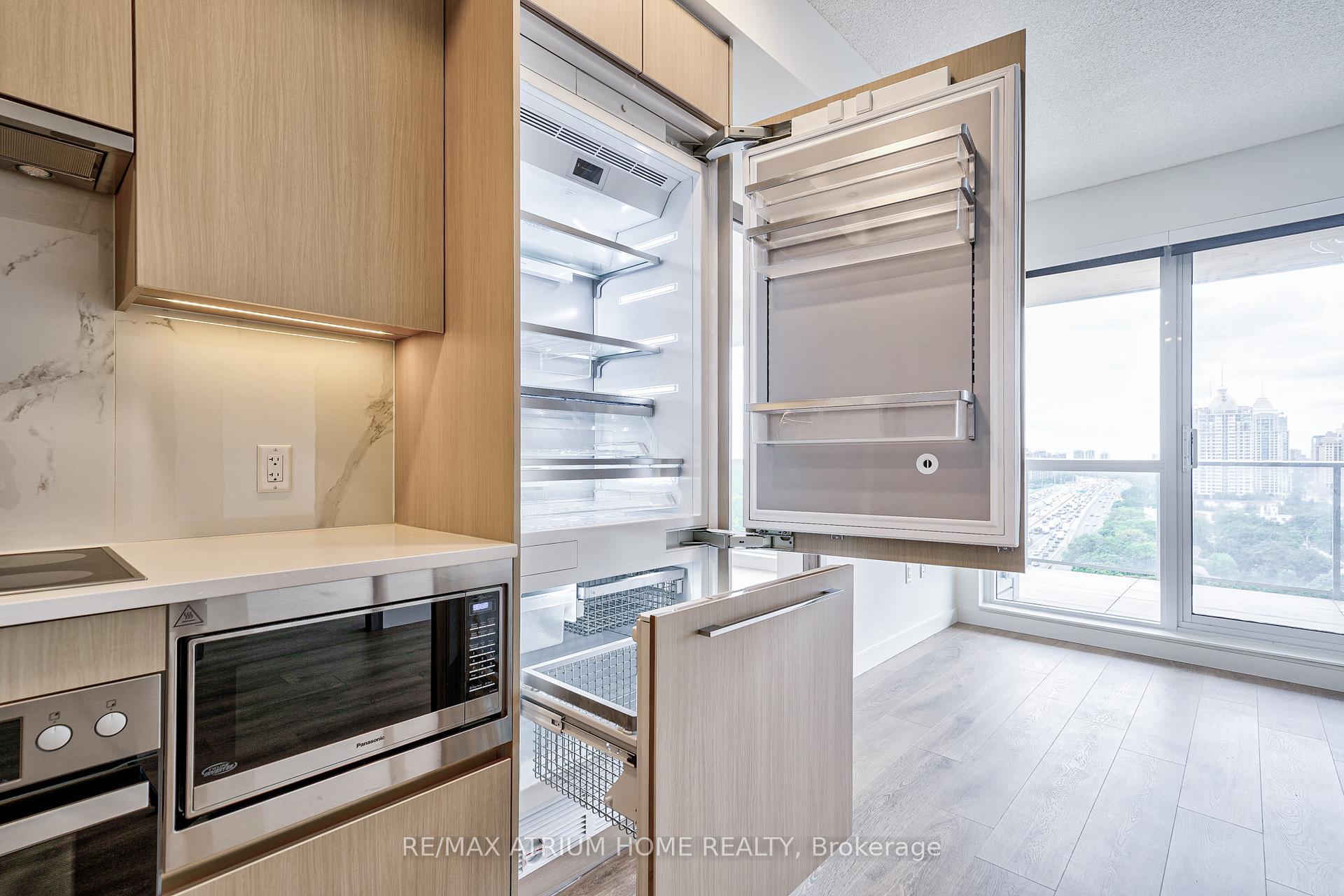 Photo 24 of Unit 2005, 25 McMahon Drive W, North York, Bayview Village — HOMEH