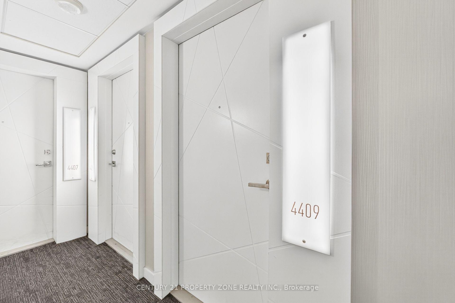 Photo 13 of Unit 4409, 14 York Street, Toronto, Waterfront Communities — HOMEH