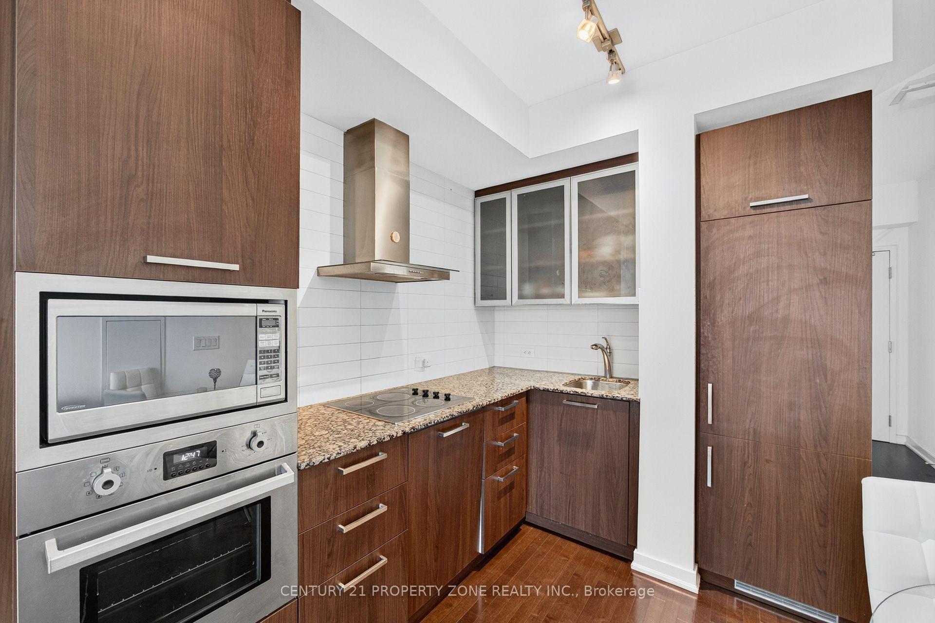 Photo 17 of Unit 4409, 14 York Street, Toronto, Waterfront Communities — HOMEH