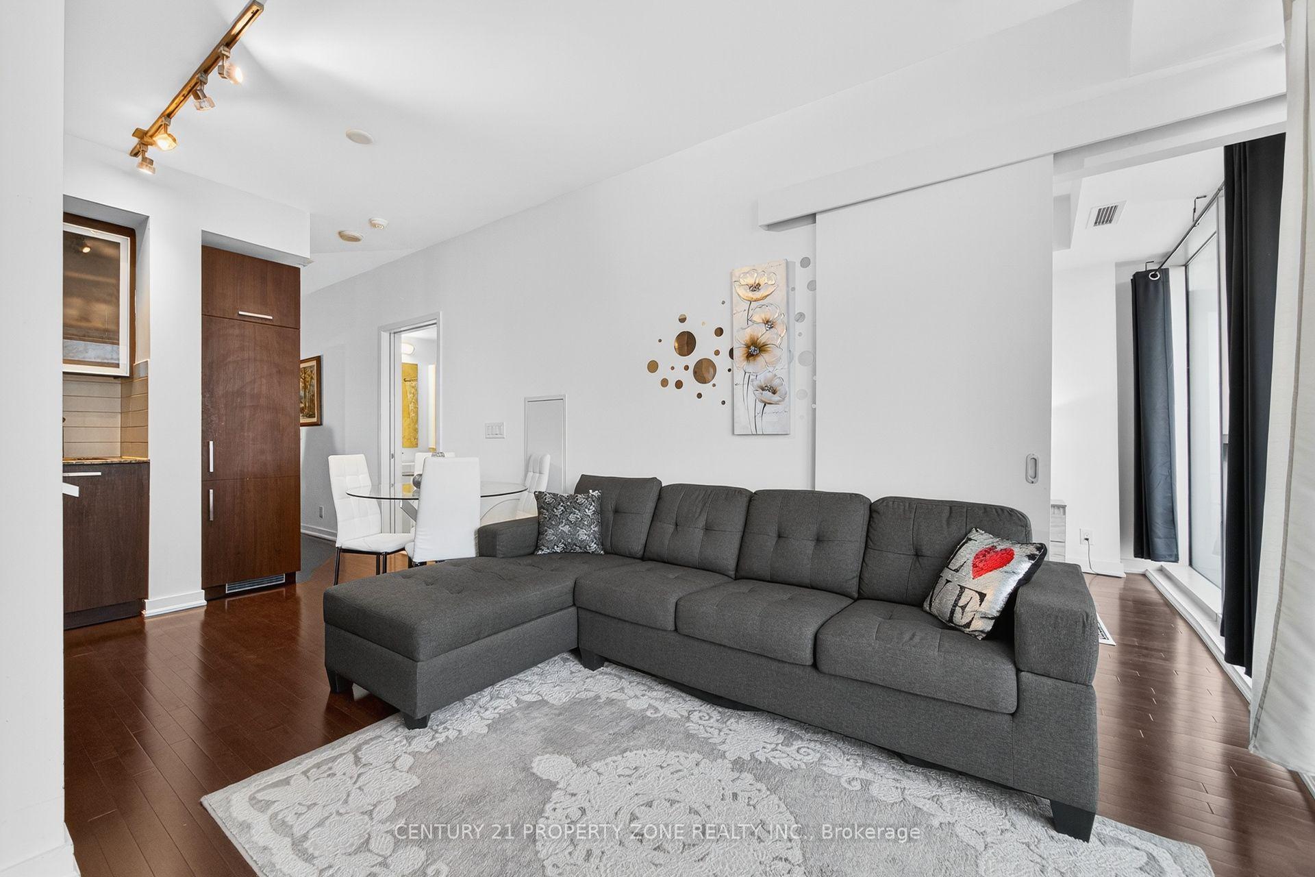 Photo 28 of Unit 4409, 14 York Street, Toronto, Waterfront Communities — HOMEH