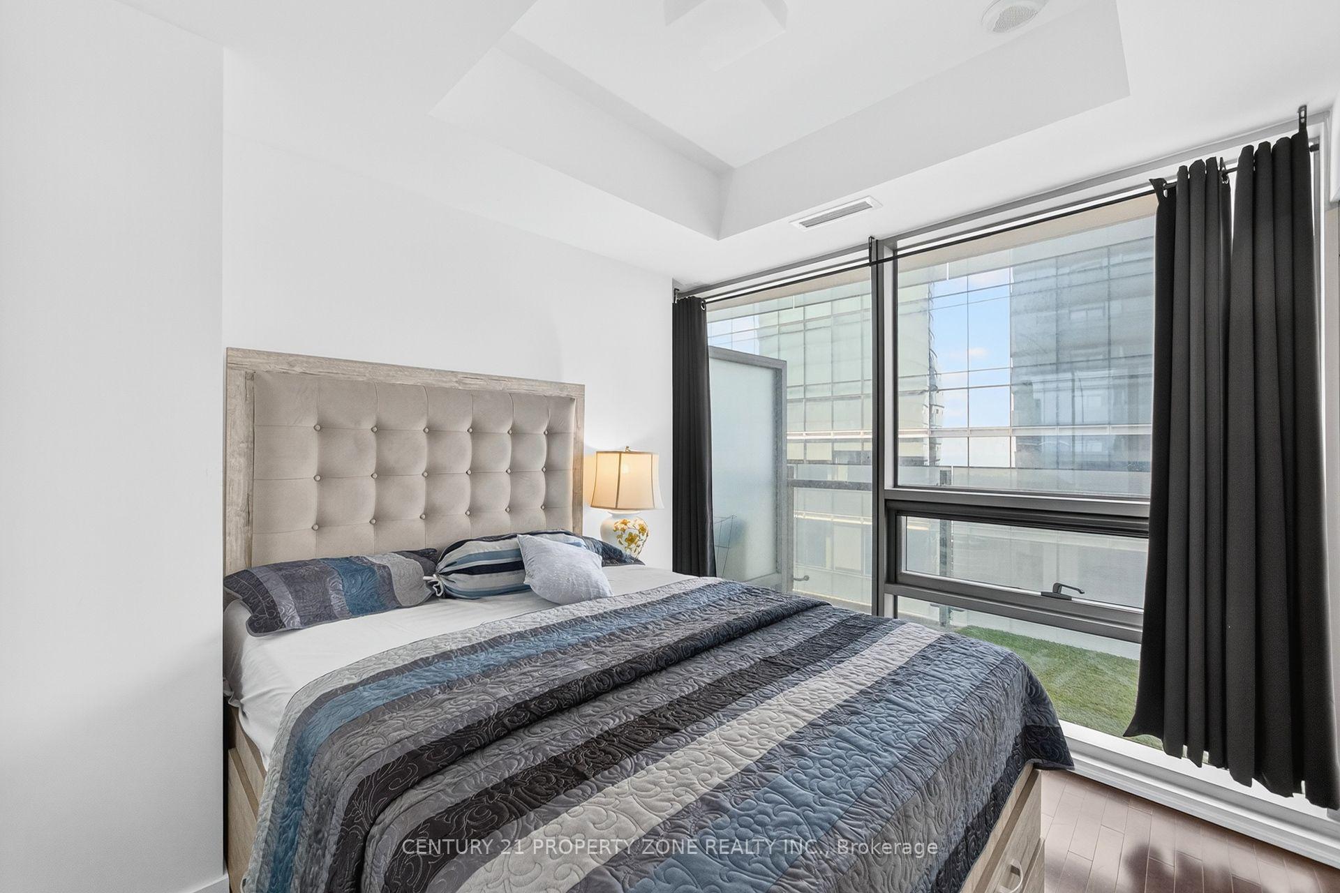 Photo 33 of Unit 4409, 14 York Street, Toronto, Waterfront Communities — HOMEH
