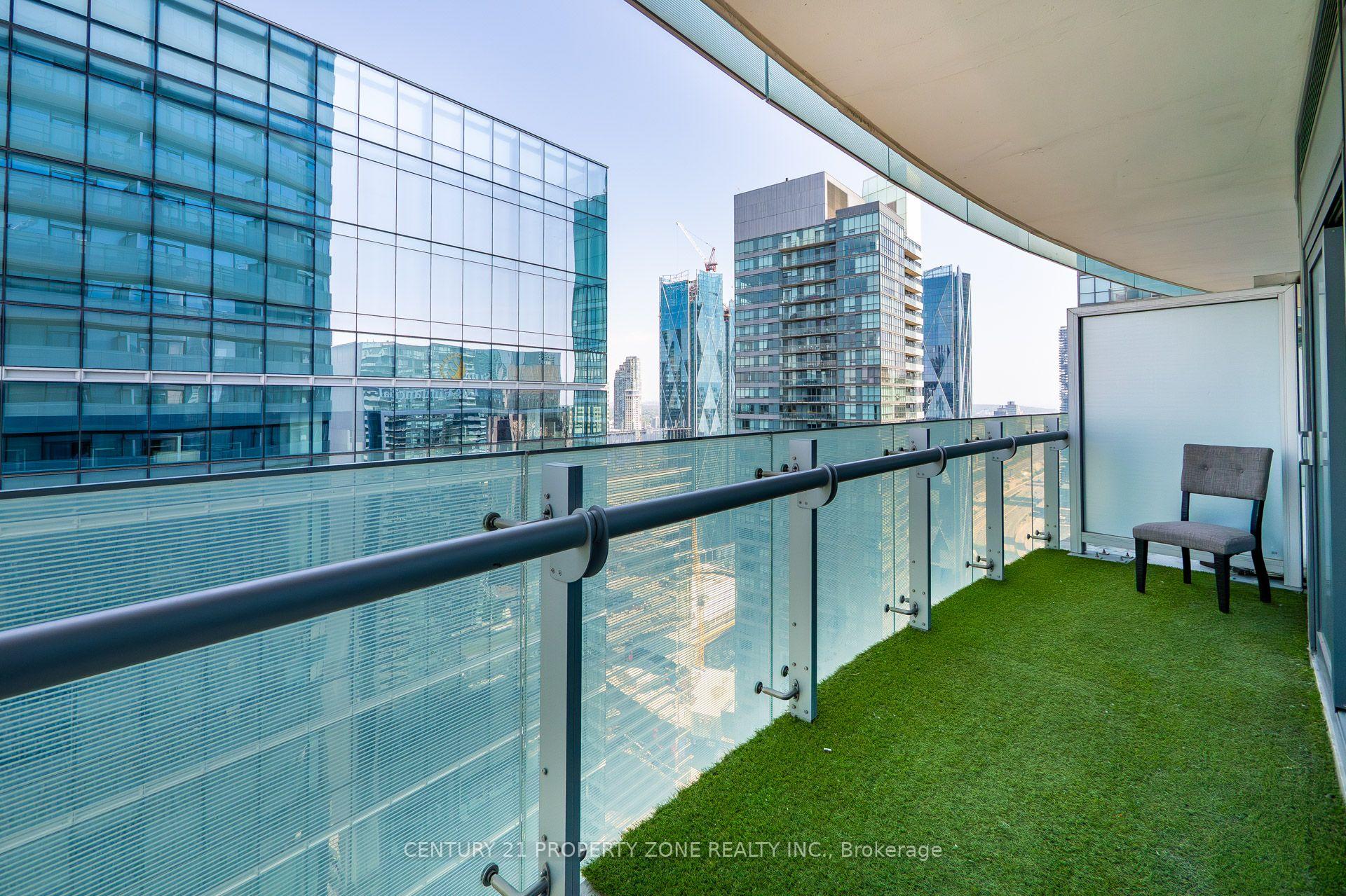 Photo 37 of Unit 4409, 14 York Street, Toronto, Waterfront Communities — HOMEH