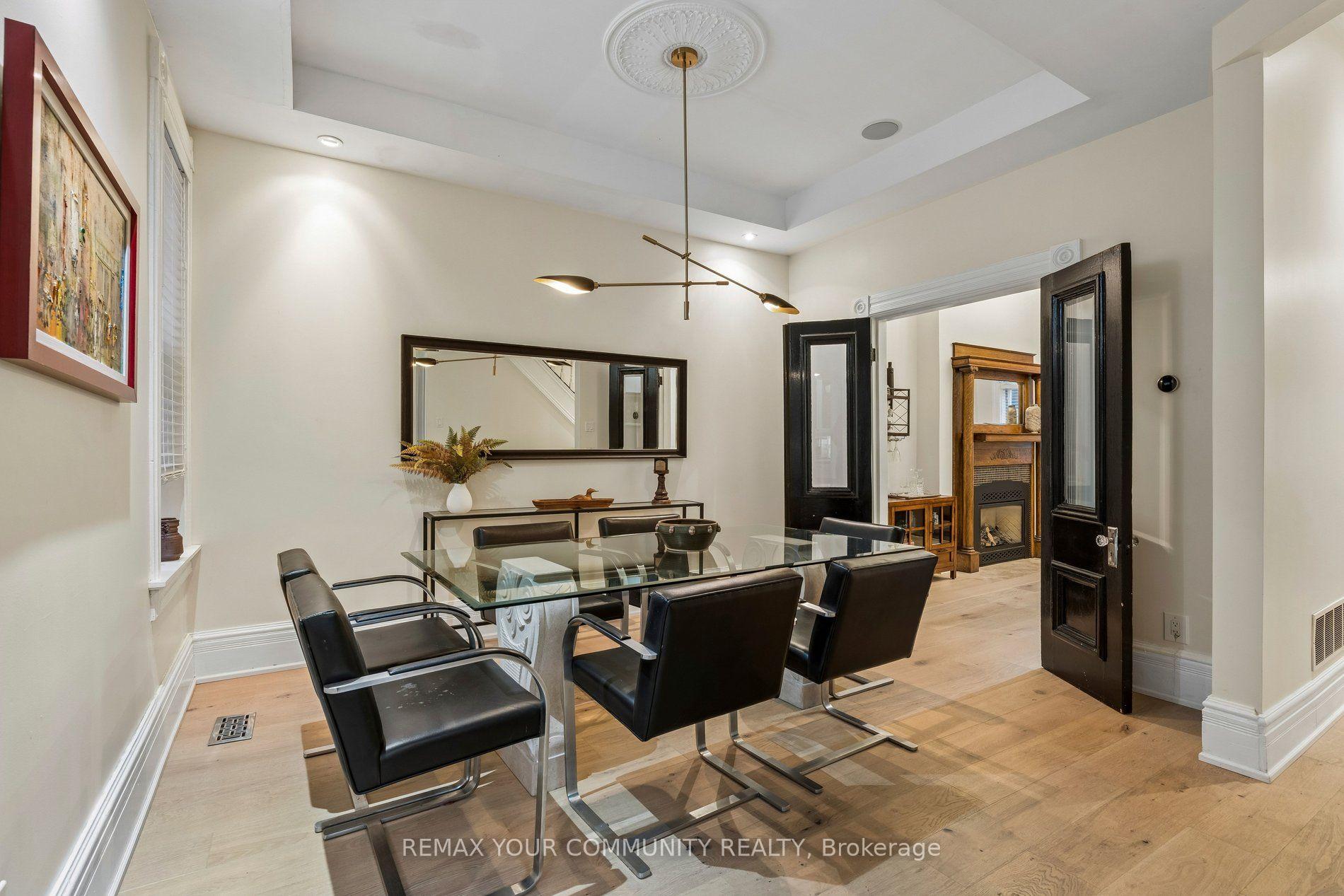 Photo 11 of 21 Laurier Avenue E, Toronto, Cabbagetown-South St. James Town — HOMEH