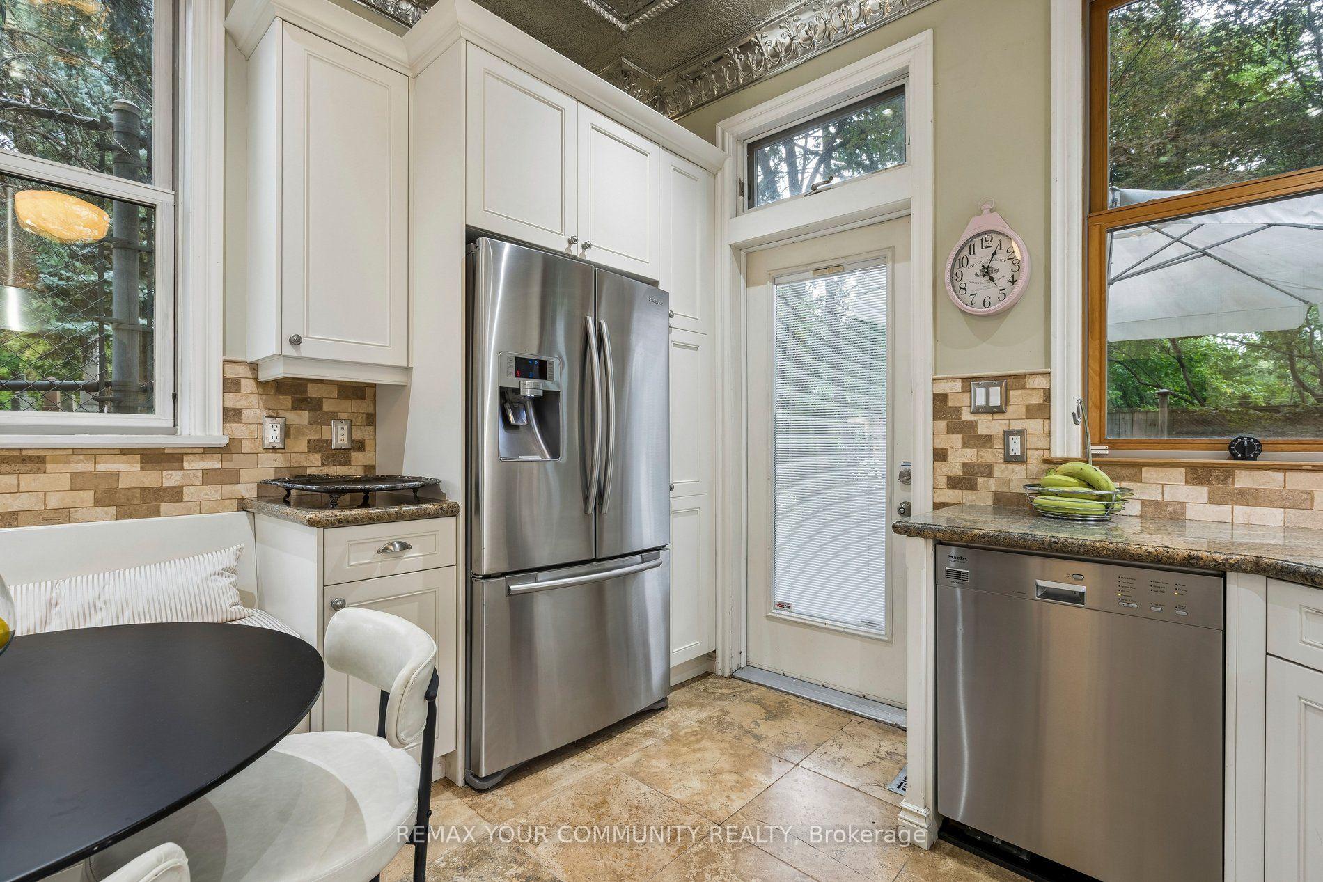Photo 15 of 21 Laurier Avenue E, Toronto, Cabbagetown-South St. James Town — HOMEH