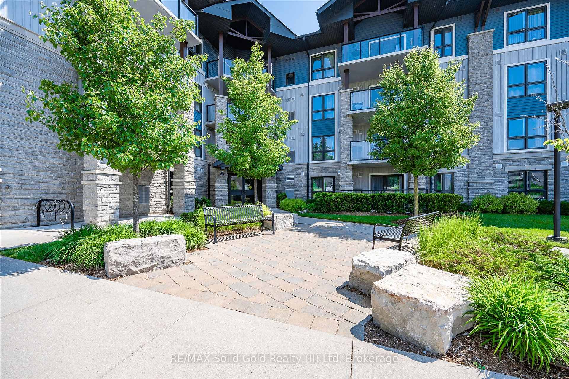 Photo 4 of Unit 111, 50 Bryan Court, Kitchener, Grand River South — HOMEH