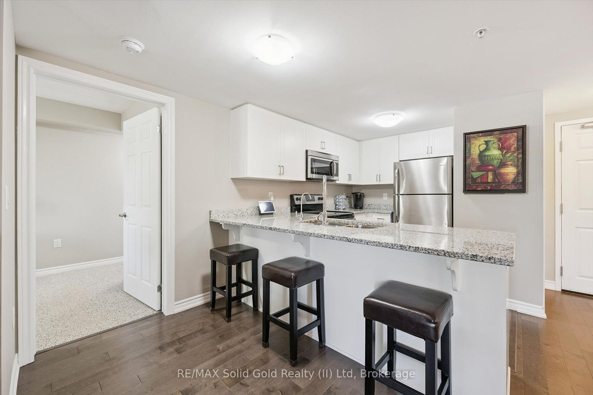 Photo 9 of Unit 111, 50 Bryan Court, Kitchener, Grand River South — HOMEH
