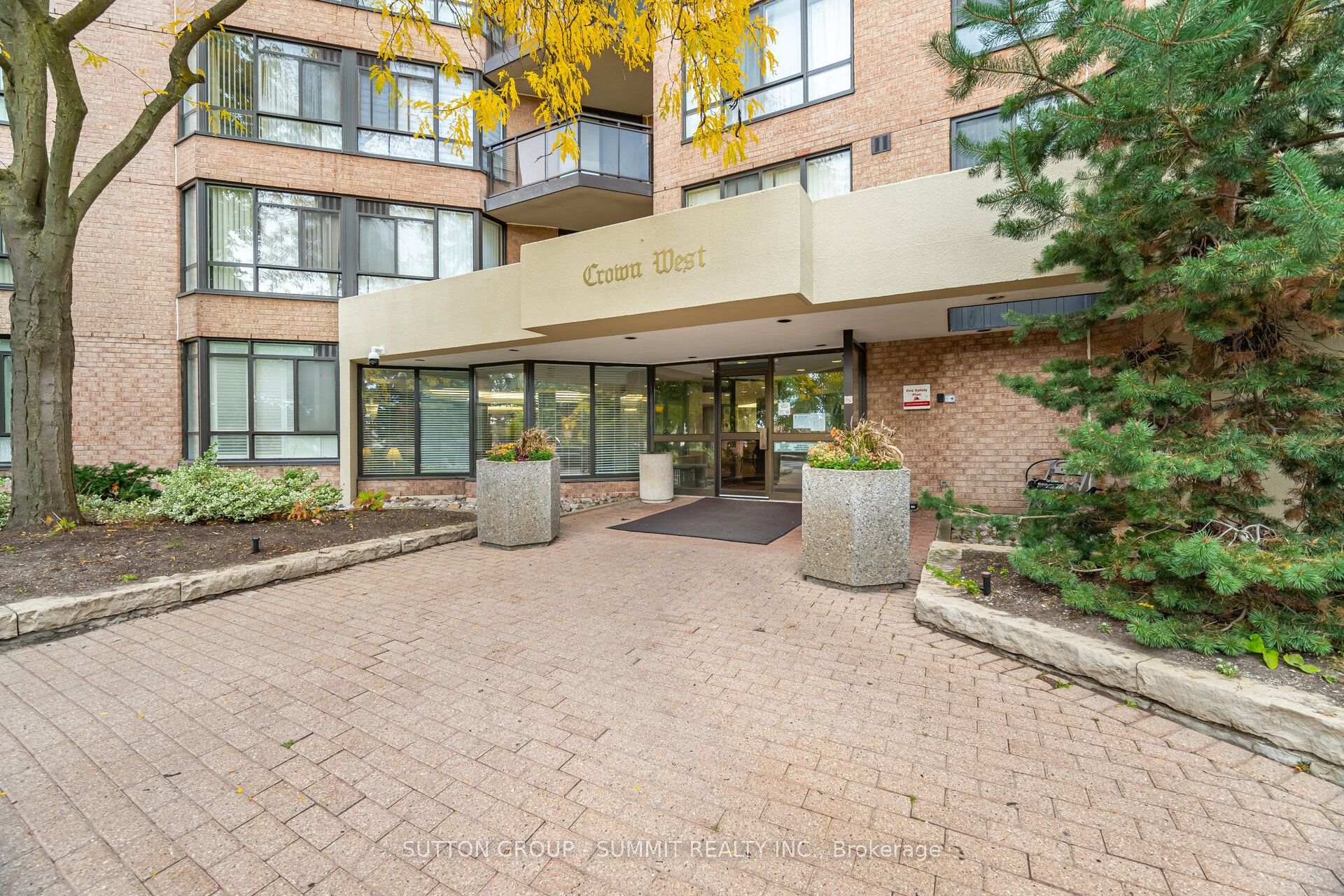 Photo 4 of Unit 1511, 20 Cherrytree Drive, Brampton, Fletcher's Creek South — HOMEH