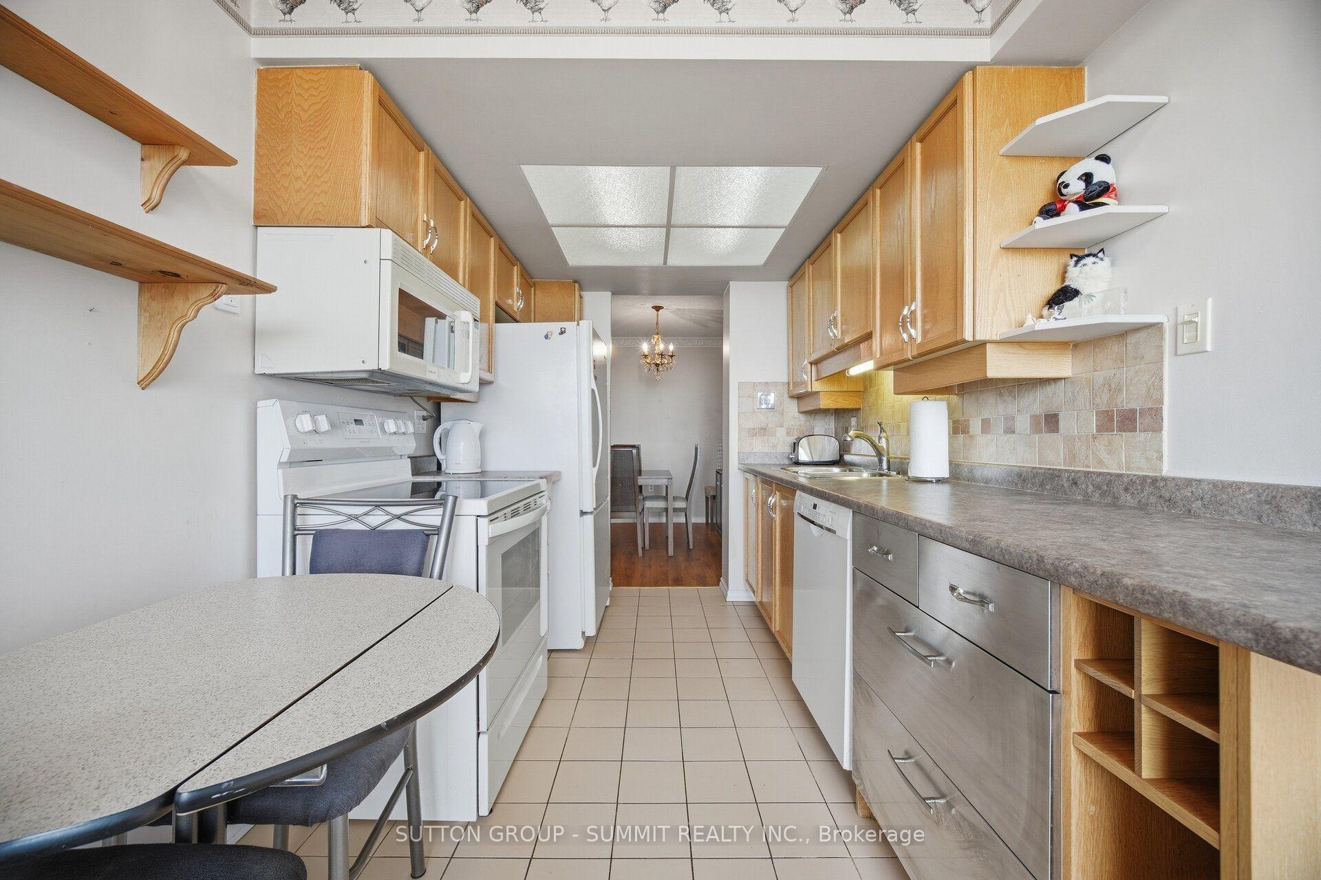 Photo 18 of Unit 1511, 20 Cherrytree Drive, Brampton, Fletcher's Creek South — HOMEH