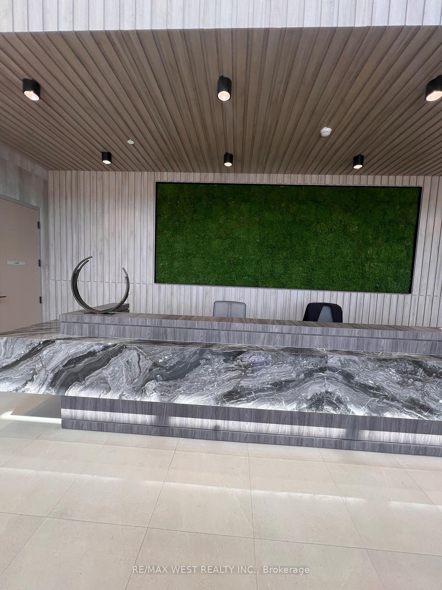 Photo 2 of Unit 915, 6 Flavelle Trail, Vaughan, Vaughan Grove — HOMEH