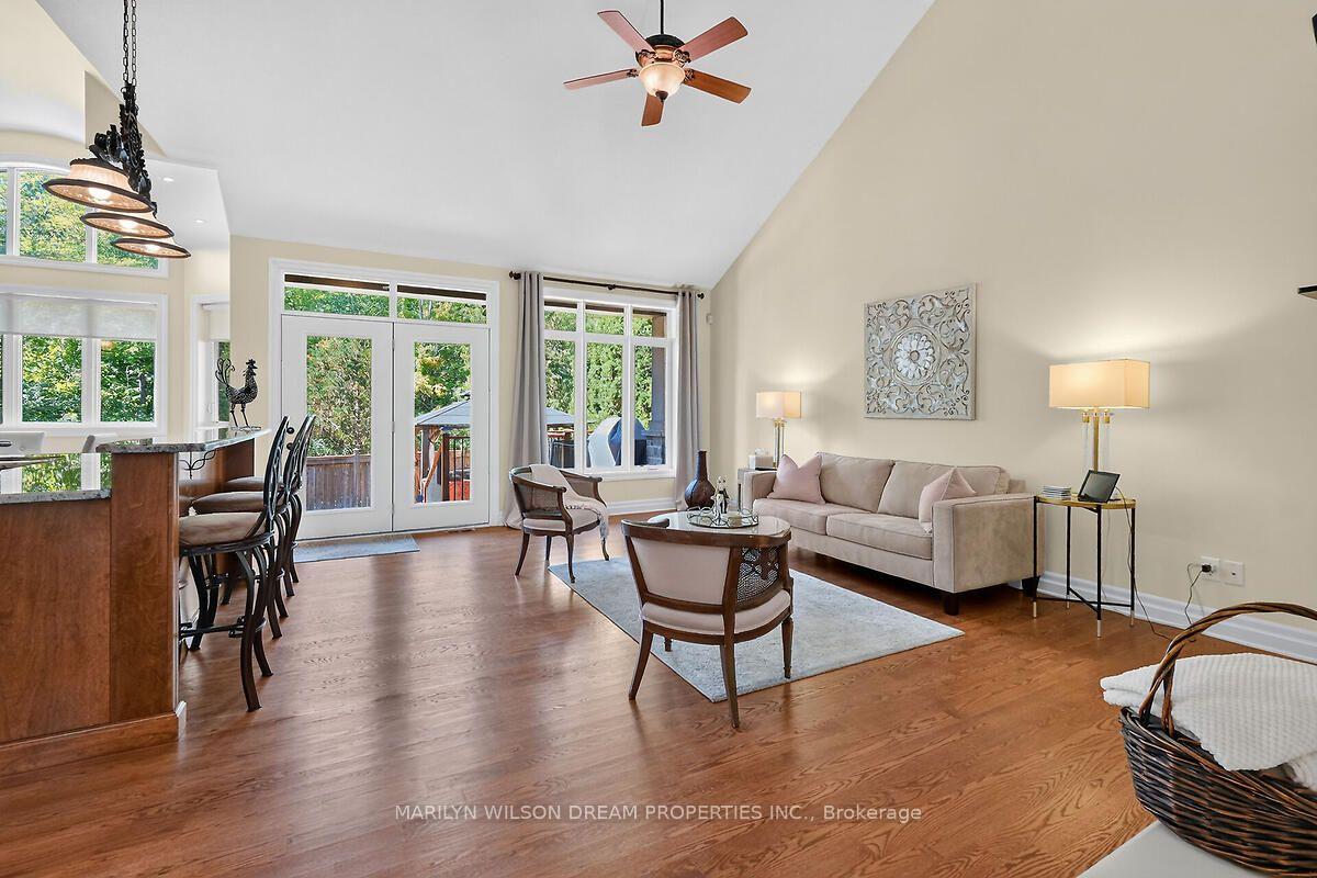 Photo 14 of 448 Rahul Crescent, Ottawa, Mooneys Bay — HOMEH