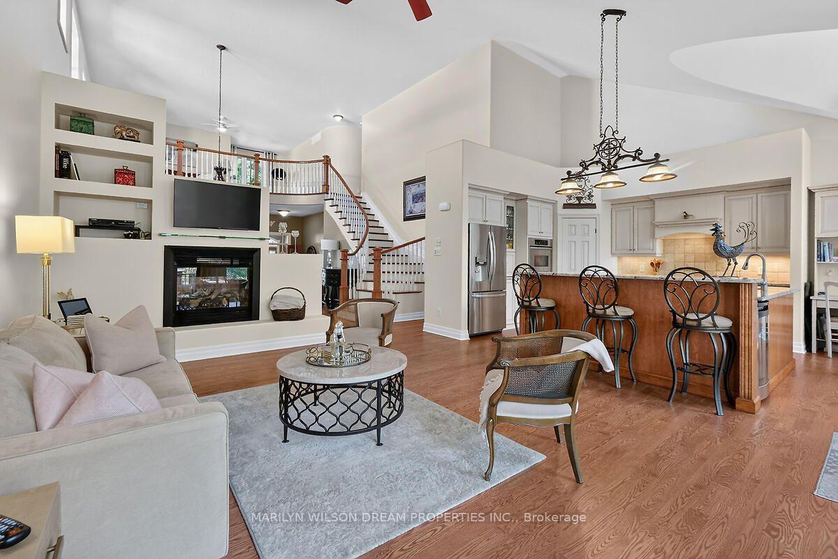 Photo 16 of 448 Rahul Crescent, Ottawa, Mooneys Bay — HOMEH