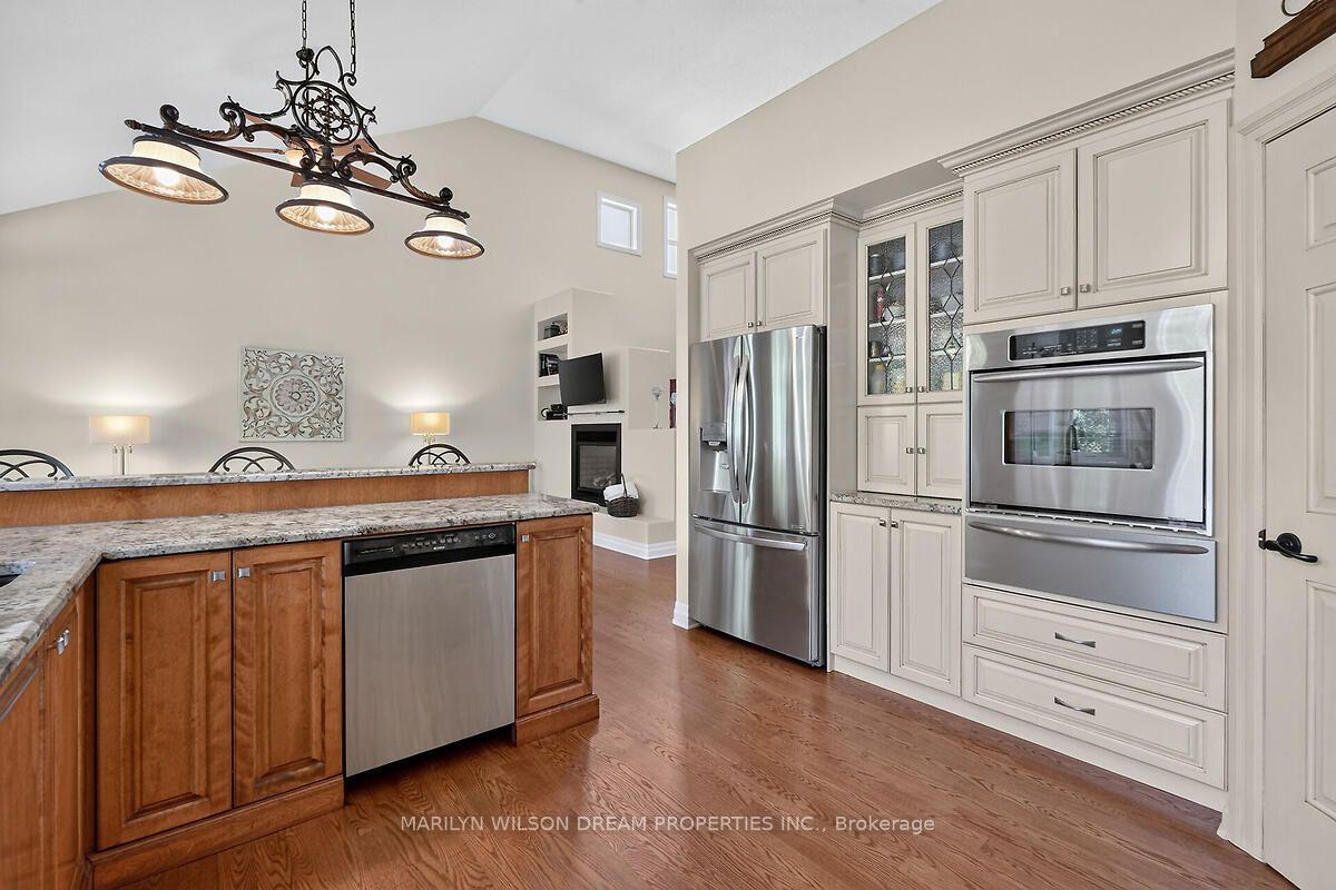 Photo 21 of 448 Rahul Crescent, Ottawa, Mooneys Bay — HOMEH