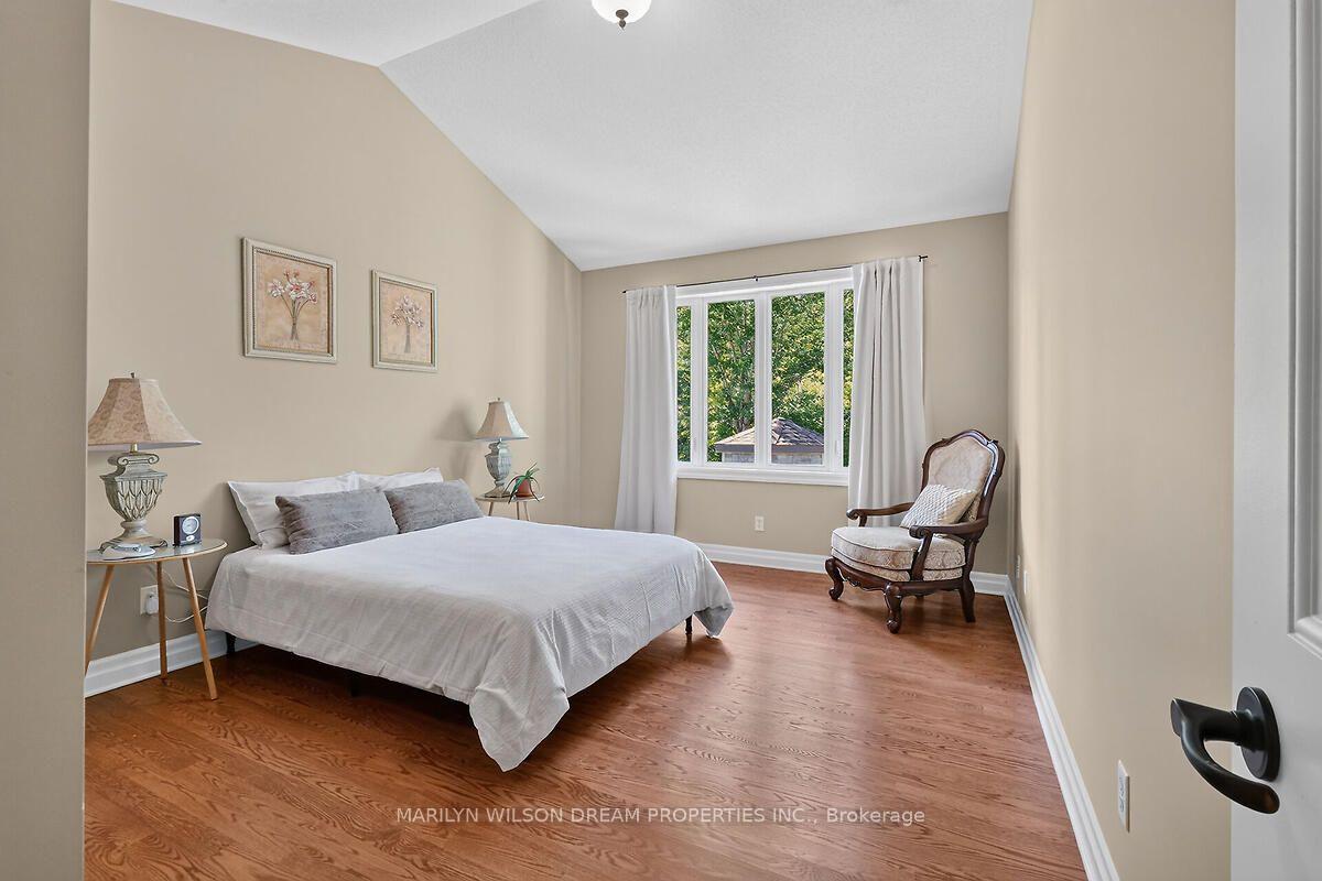 Photo 24 of 448 Rahul Crescent, Ottawa, Mooneys Bay — HOMEH