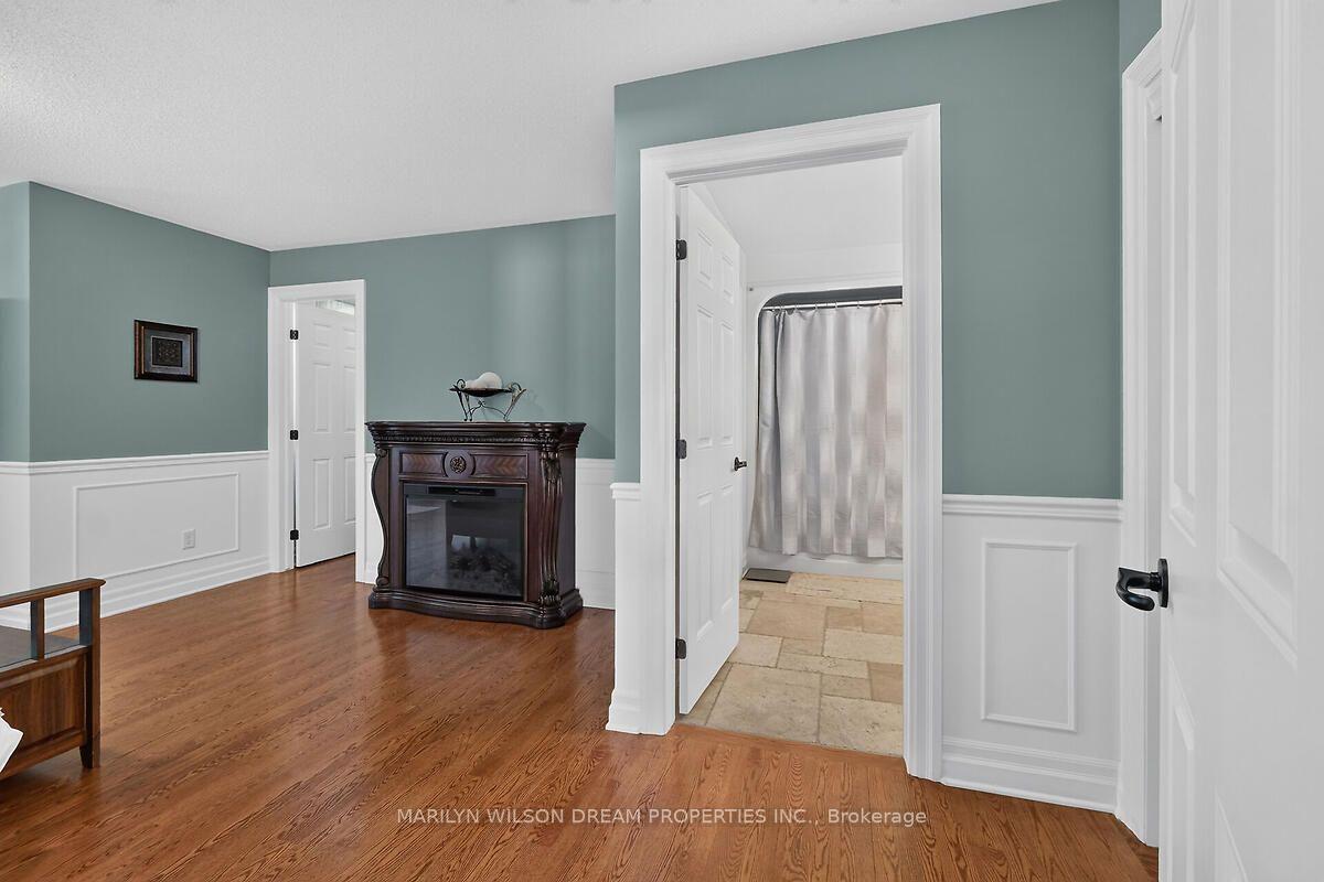 Photo 33 of 448 Rahul Crescent, Ottawa, Mooneys Bay — HOMEH