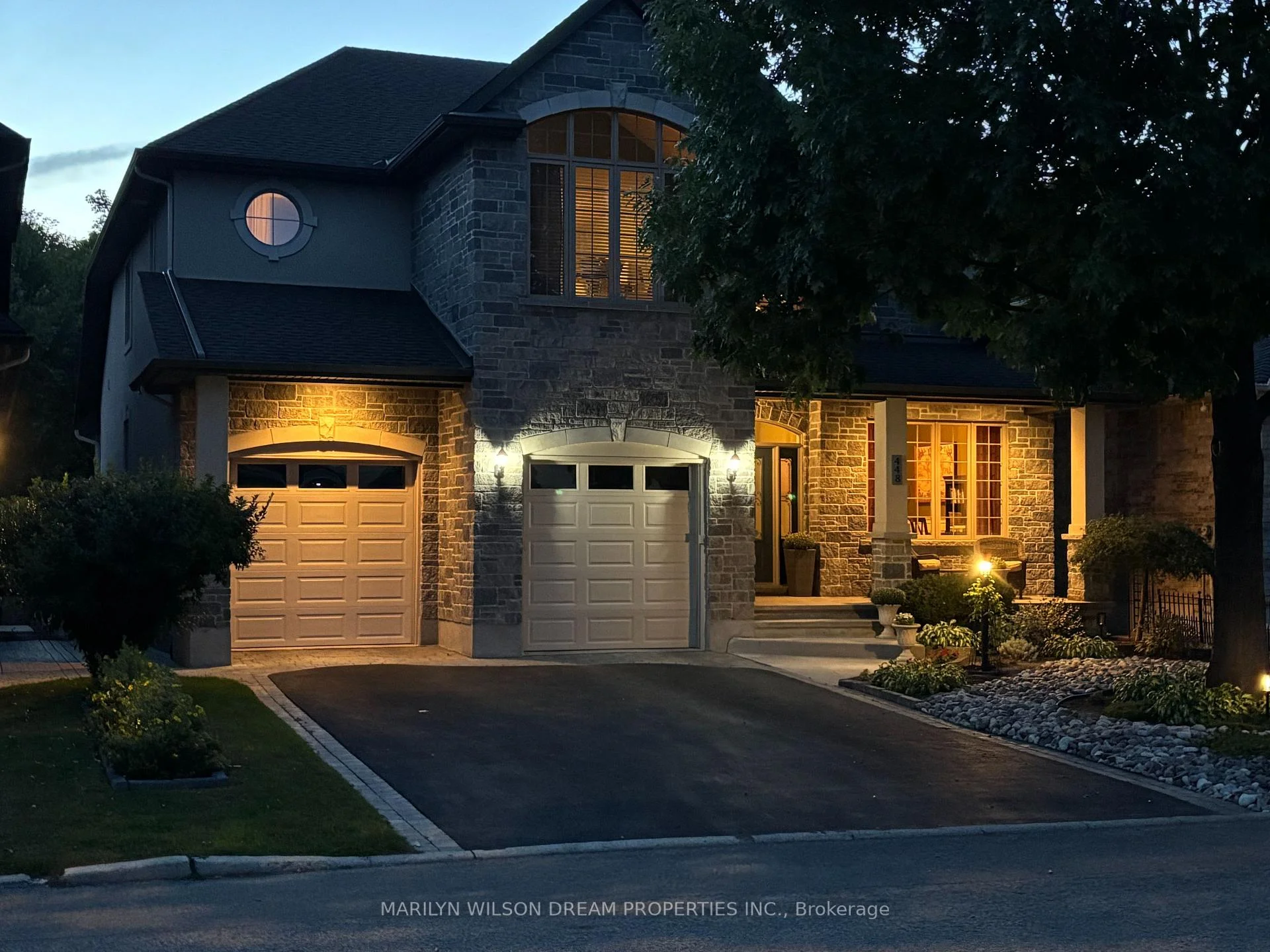 Photo 6 of 448 Rahul Crescent, Ottawa, Mooneys Bay — HOMEH