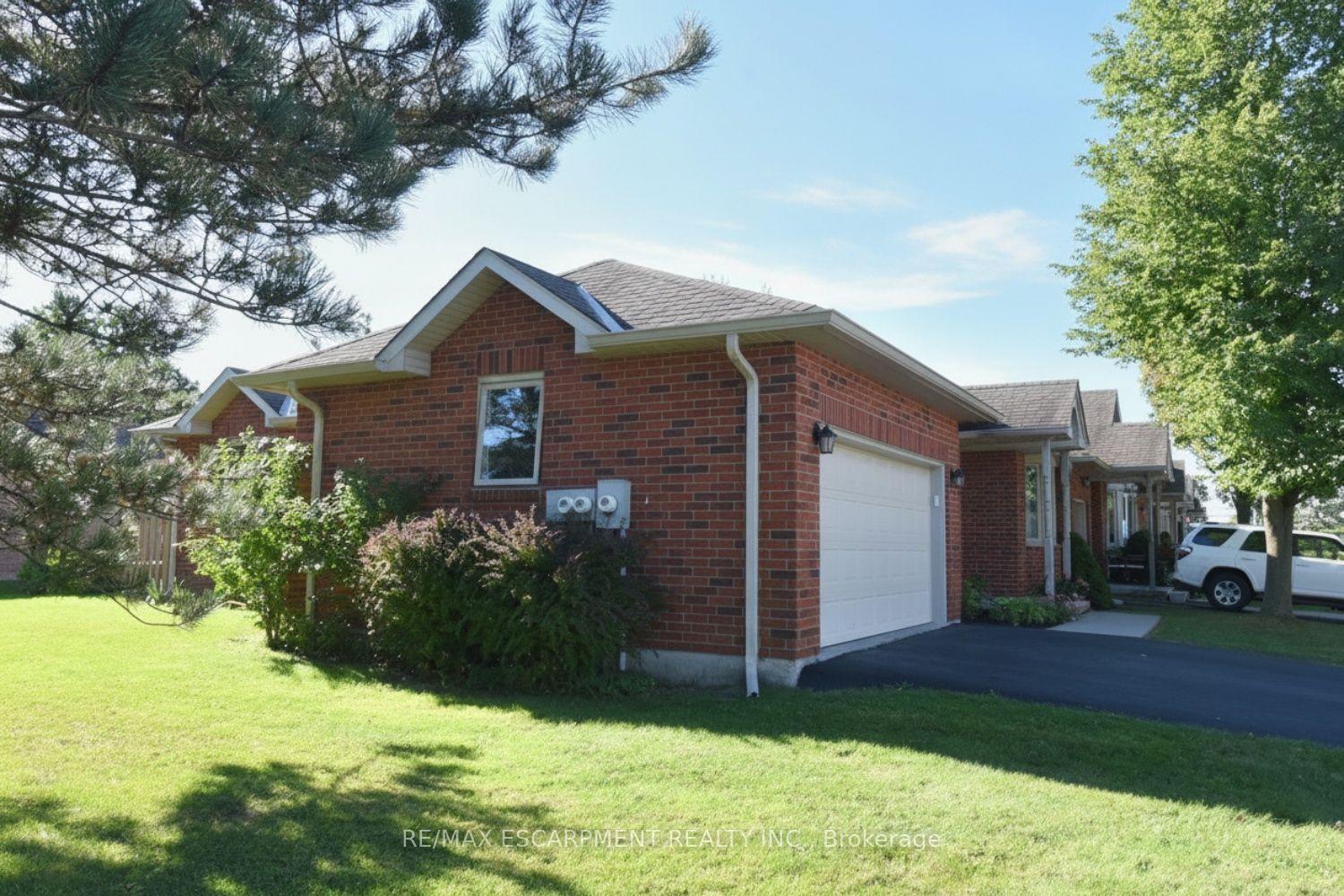 Photo 3 of 87 Jenifer Drive, Hamilton, Rural Glanbrook — HOMEH