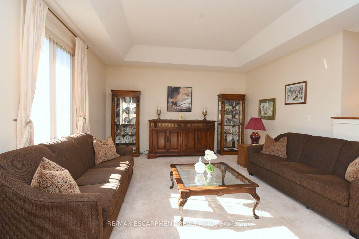 Photo 7 of 87 Jenifer Drive, Hamilton, Rural Glanbrook — HOMEH