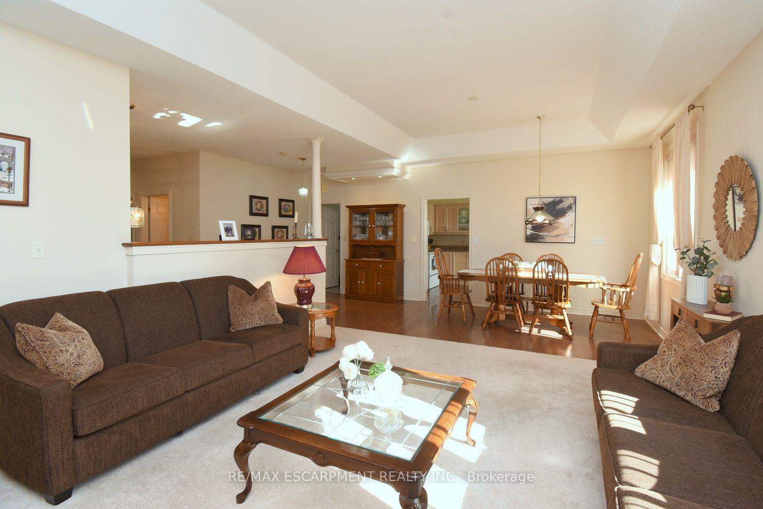 Photo 9 of 87 Jenifer Drive, Hamilton, Rural Glanbrook — HOMEH