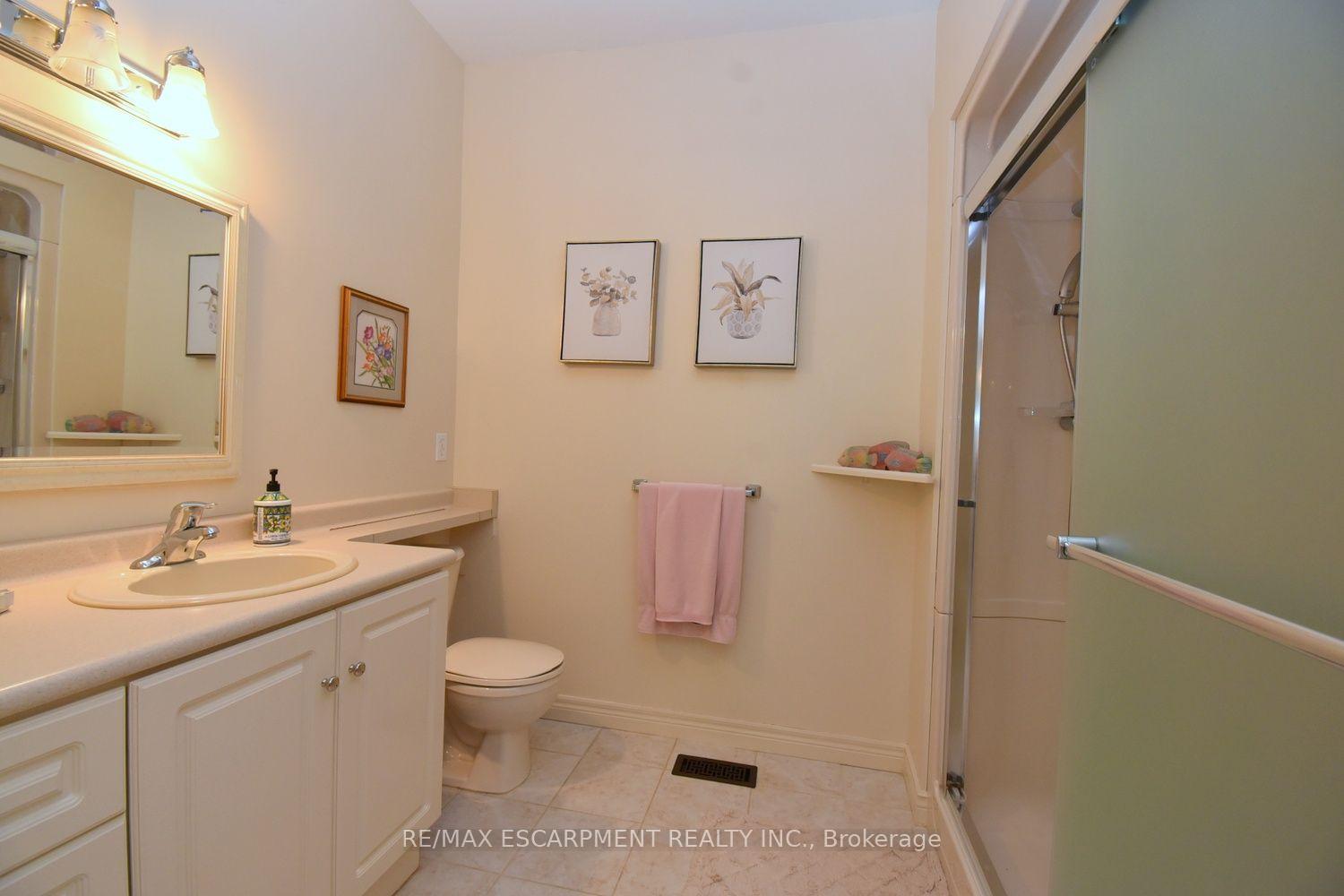Photo 22 of 87 Jenifer Drive, Hamilton, Rural Glanbrook — HOMEH