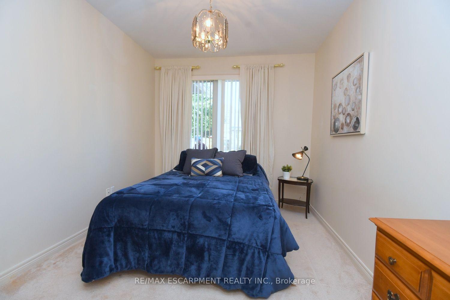 Photo 24 of 87 Jenifer Drive, Hamilton, Rural Glanbrook — HOMEH