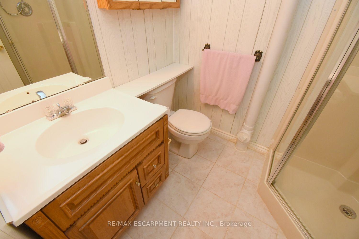 Photo 25 of 87 Jenifer Drive, Hamilton, Rural Glanbrook — HOMEH
