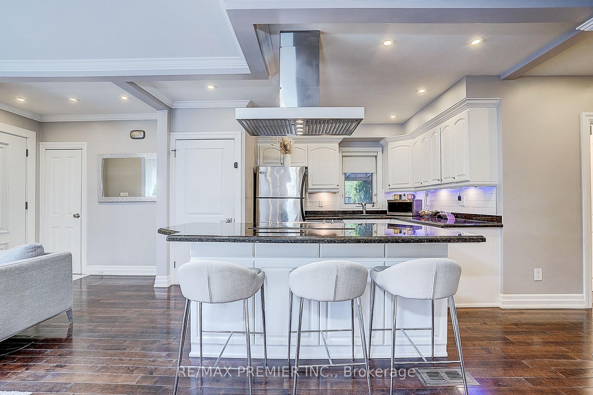 Photo 29 of 445 Selsey Drive, Mississauga, Cooksville — HOMEH