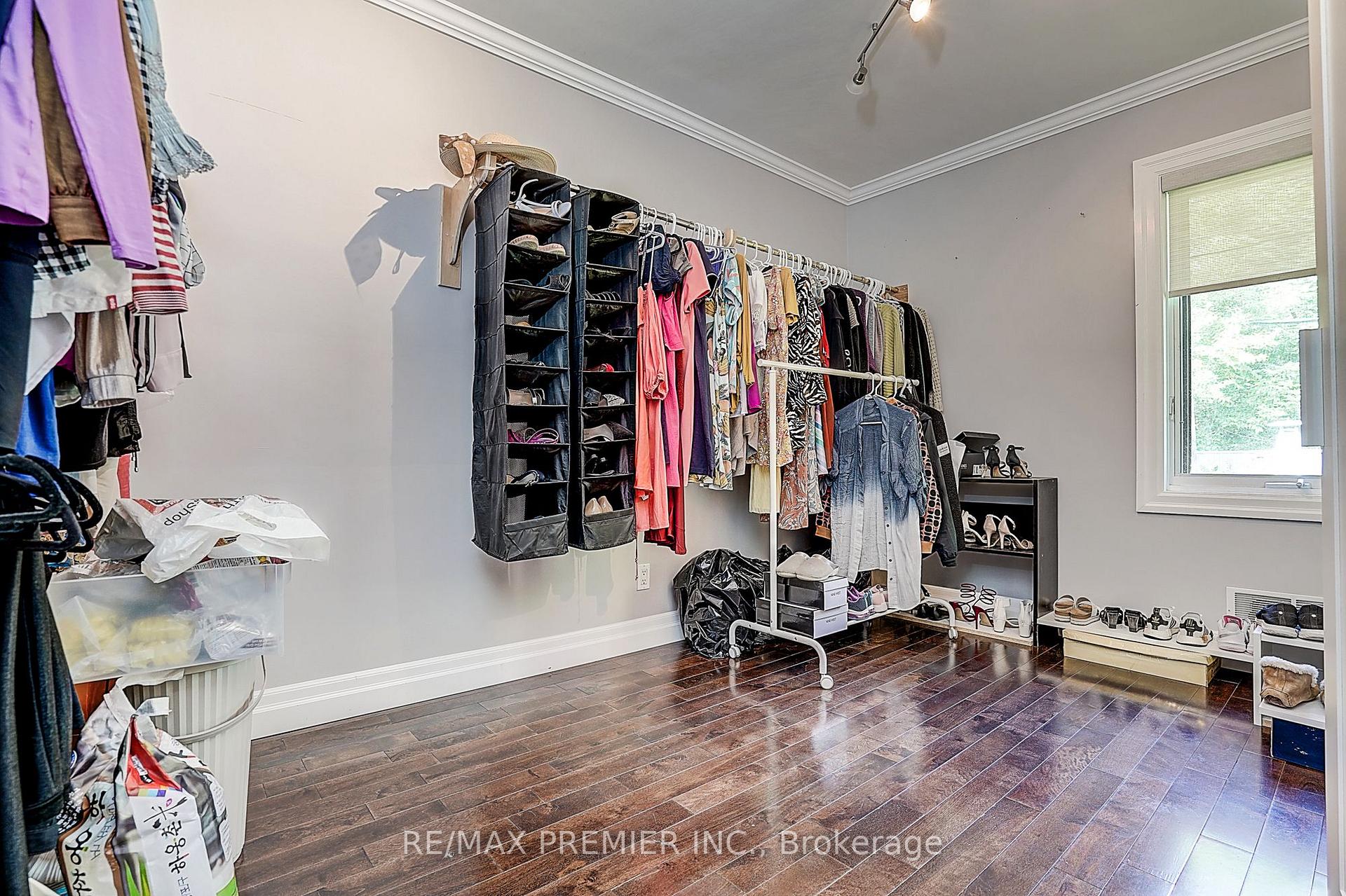 Photo 45 of 445 Selsey Drive, Mississauga, Cooksville — HOMEH