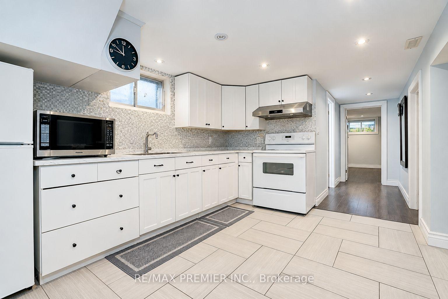 Photo 46 of 445 Selsey Drive, Mississauga, Cooksville — HOMEH