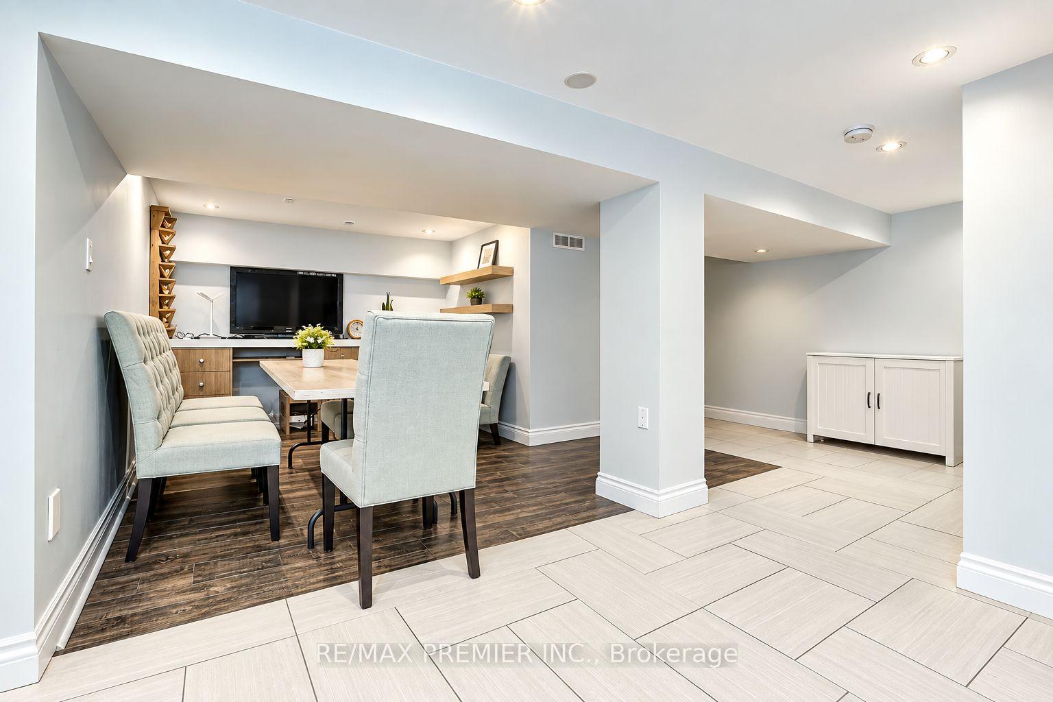 Photo 49 of 445 Selsey Drive, Mississauga, Cooksville — HOMEH