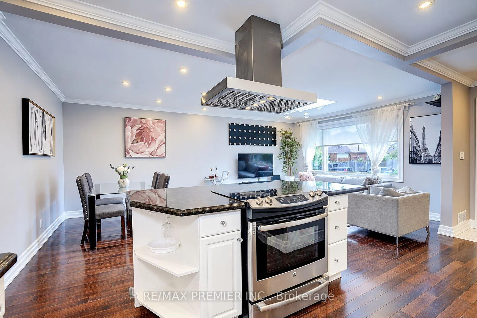 Photo 35 of 445 Selsey Drive, Mississauga, Cooksville — HOMEH