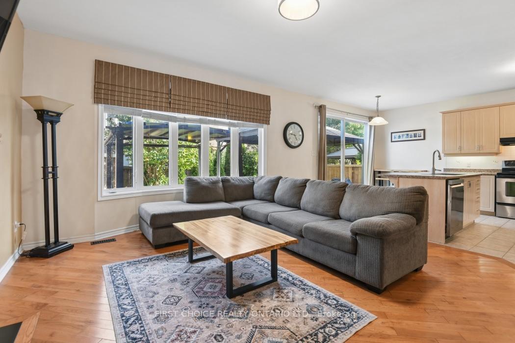 Photo 9 of 207 Mistral Way, Ottawa, Stittsville (North) — HOMEH