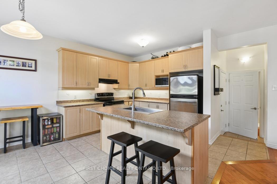 Photo 10 of 207 Mistral Way, Ottawa, Stittsville (North) — HOMEH