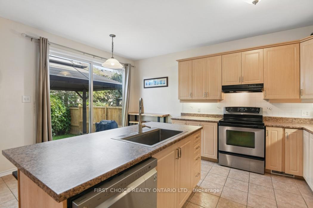 Photo 11 of 207 Mistral Way, Ottawa, Stittsville (North) — HOMEH