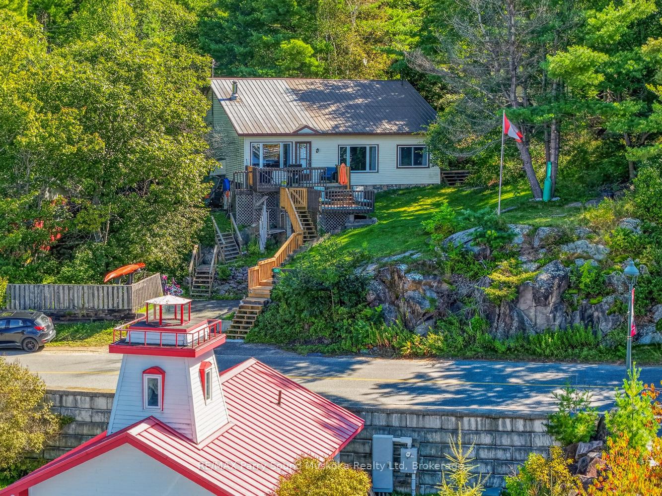 Photo 1 of 39 South Shore Road, The Archipelago, Archipelago North — HOMEH