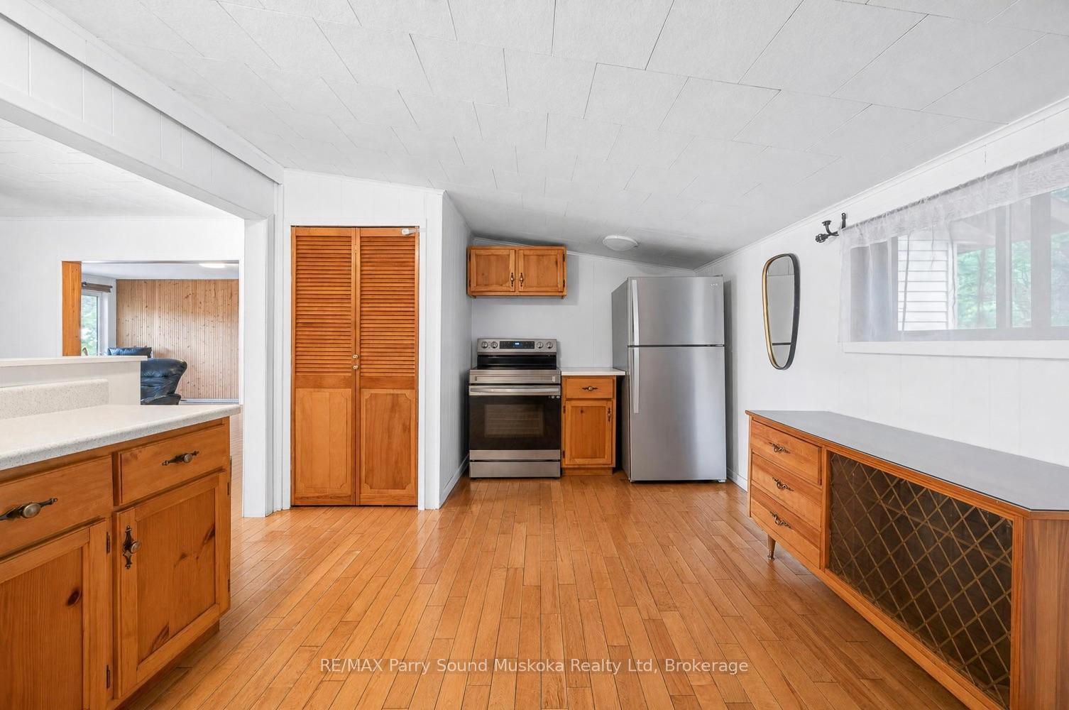 Photo 10 of 39 South Shore Road, The Archipelago, Archipelago North — HOMEH