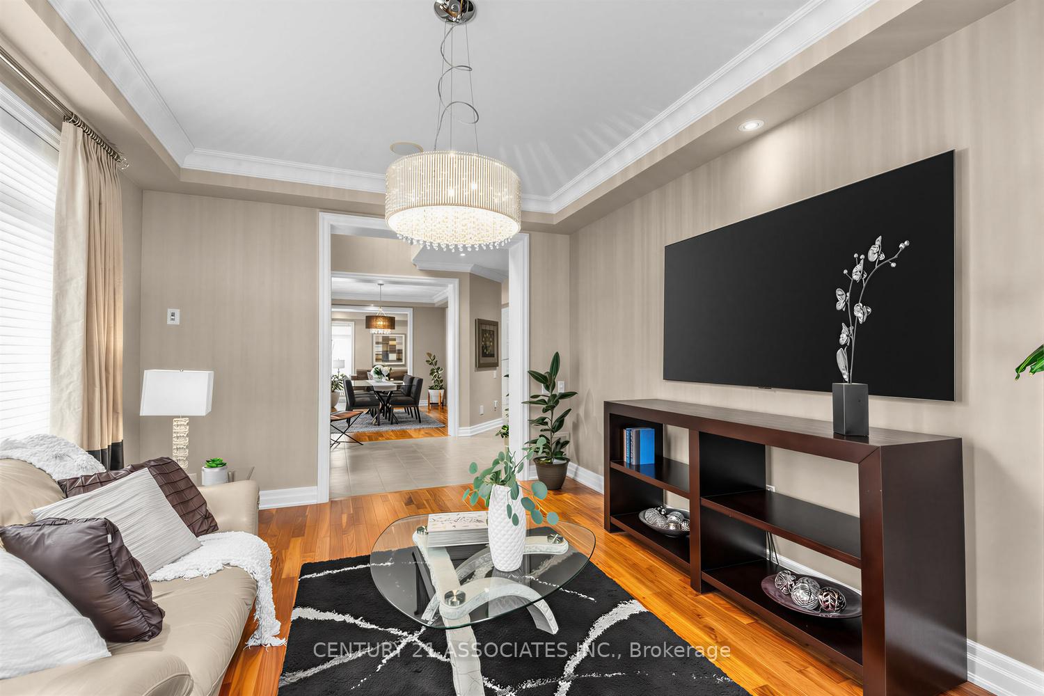 Photo 10 of 29 Black Diamond Crescent, Brampton, Credit Valley — HOMEH