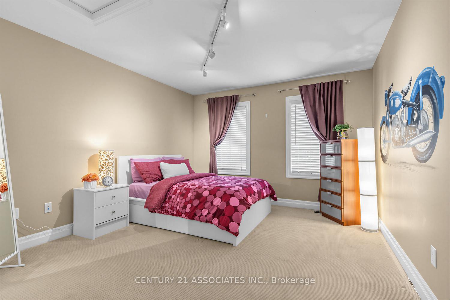 Photo 32 of 29 Black Diamond Crescent, Brampton, Credit Valley — HOMEH