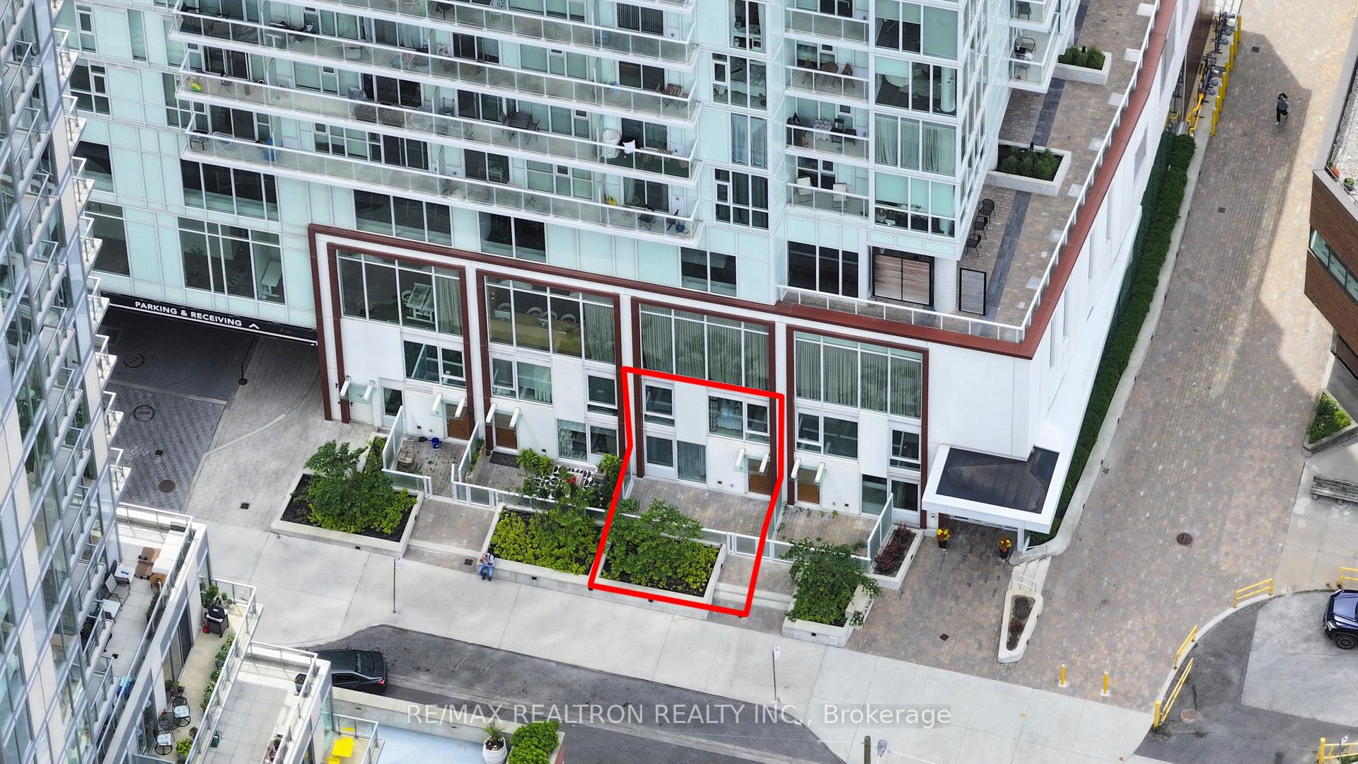 Photo 2 of Unit 102, 33 Helendale Avenue, Toronto, Yonge-Eglinton — HOMEH