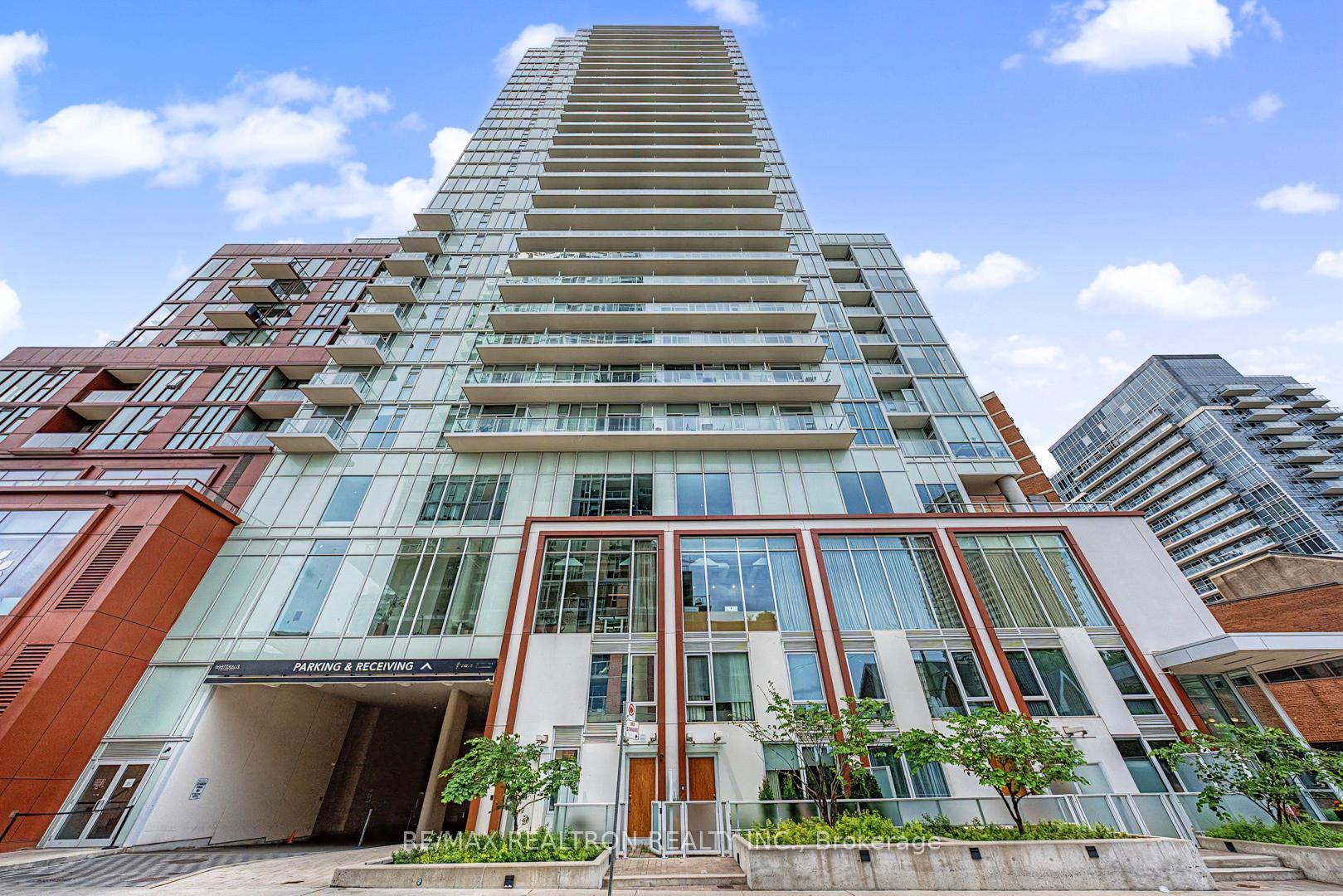 Photo 3 of Unit 102, 33 Helendale Avenue, Toronto, Yonge-Eglinton — HOMEH