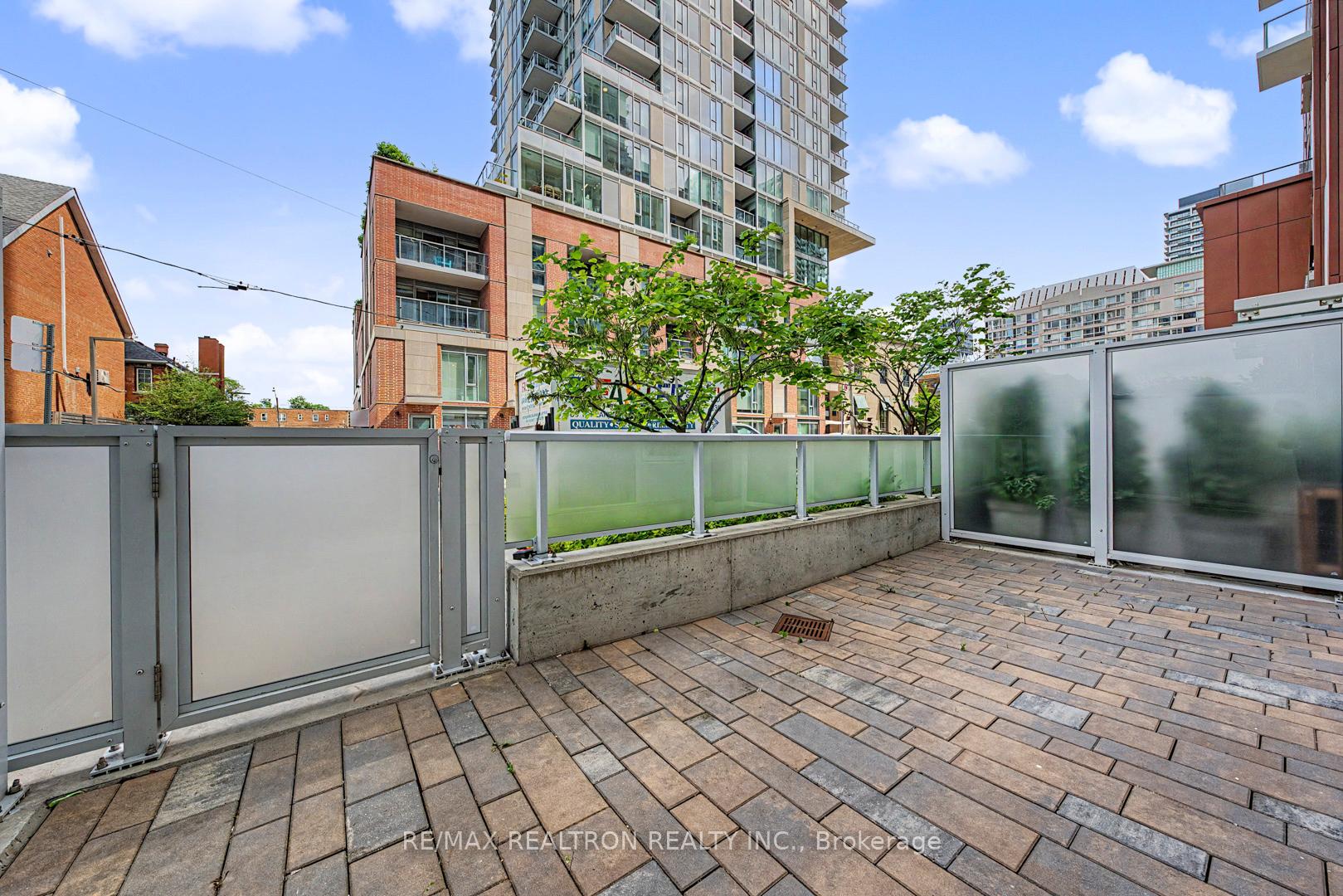Photo 7 of Unit 102, 33 Helendale Avenue, Toronto, Yonge-Eglinton — HOMEH
