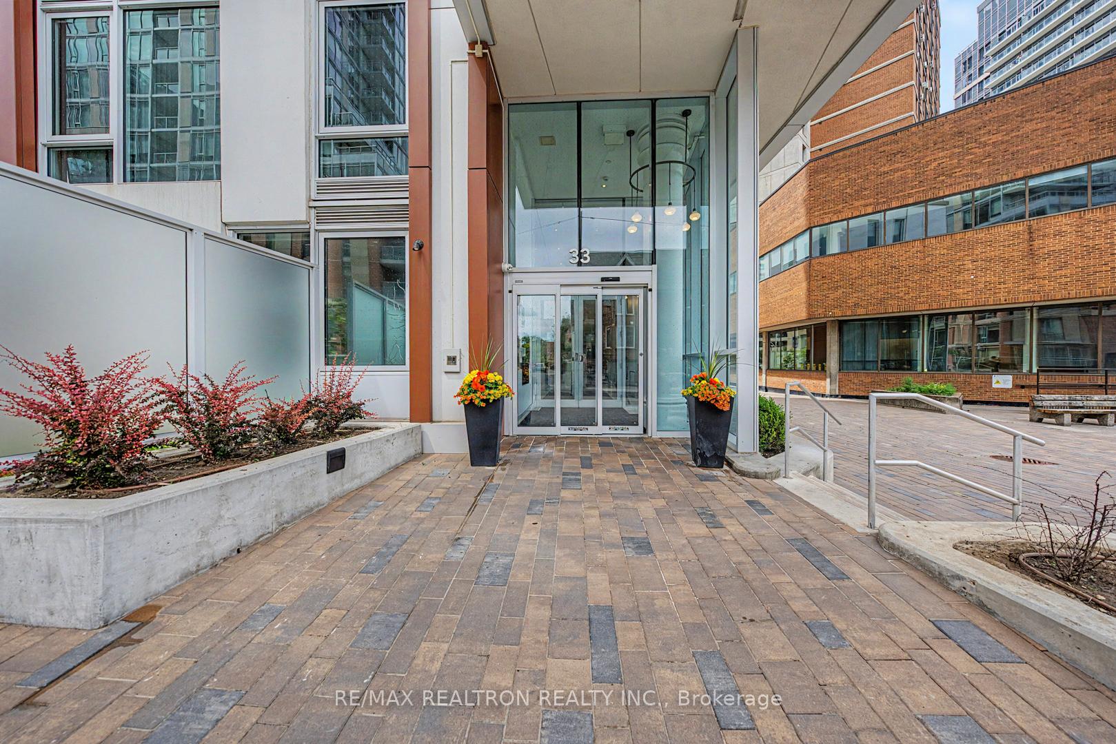 Photo 11 of Unit 102, 33 Helendale Avenue, Toronto, Yonge-Eglinton — HOMEH