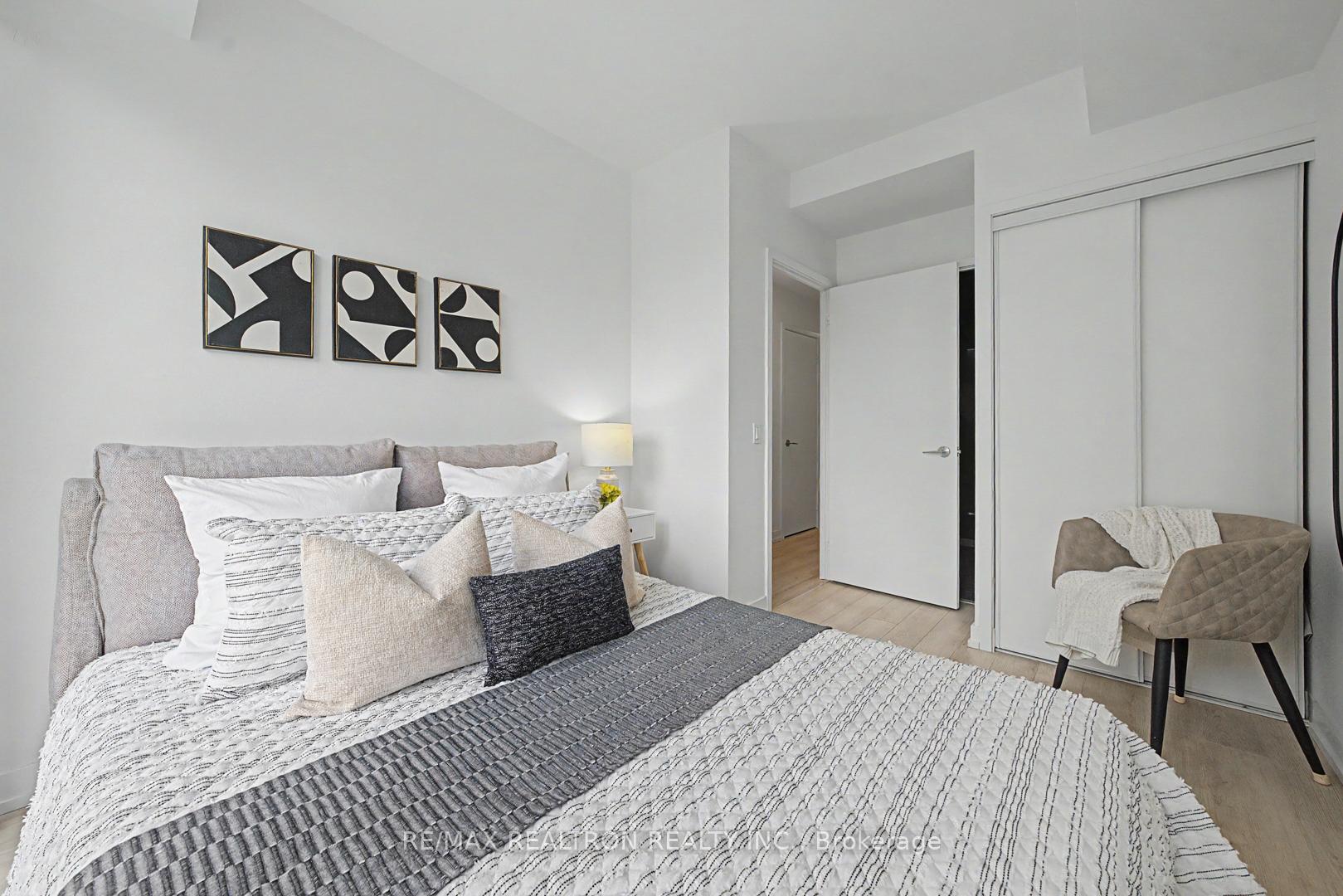 Photo 33 of Unit 102, 33 Helendale Avenue, Toronto, Yonge-Eglinton — HOMEH