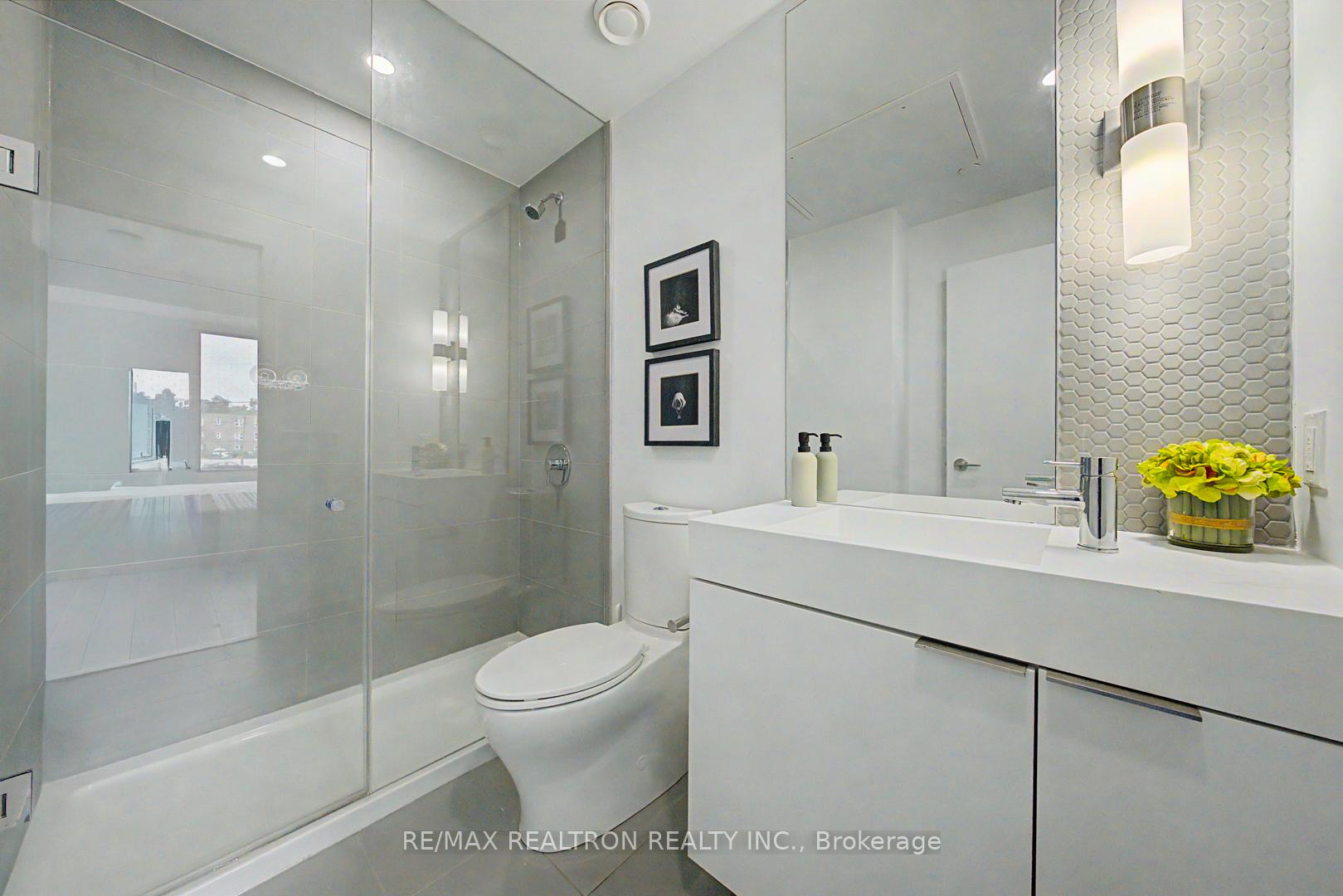 Photo 35 of Unit 102, 33 Helendale Avenue, Toronto, Yonge-Eglinton — HOMEH